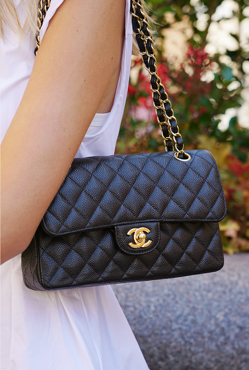 30+ NEW LUXURY ARRIVALS
Tonight at 7 PM CET hero image