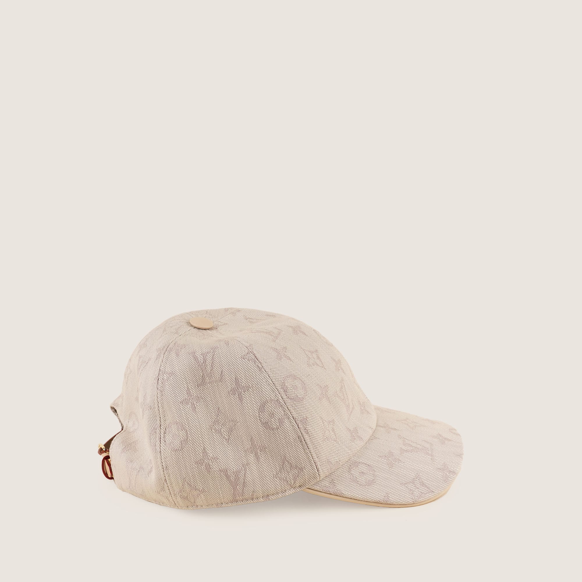 Monogram Cap - LOUIS VUITTON - Affordable Luxury image