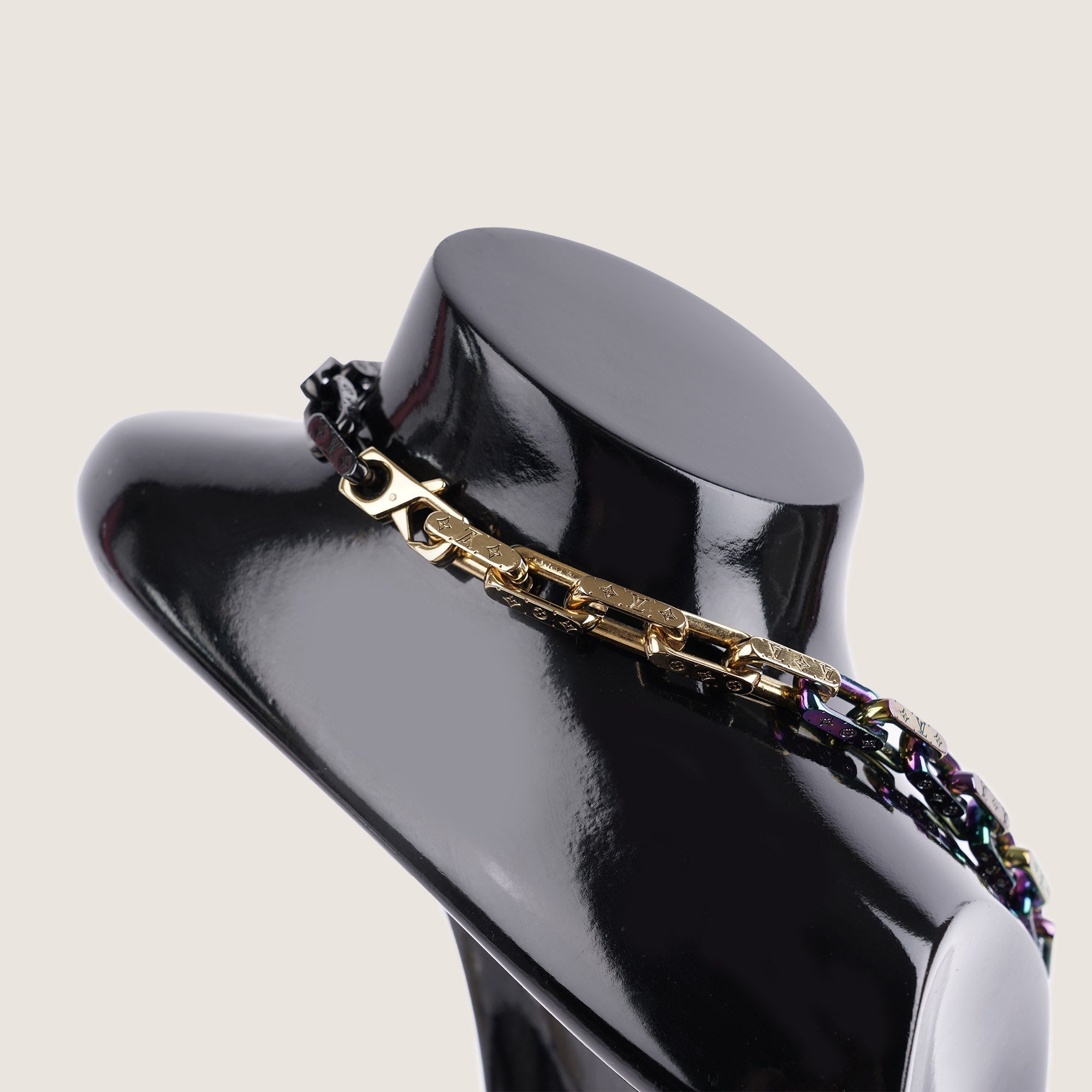 Monogram Chain Necklace - LOUIS VUITTON - Affordable Luxury