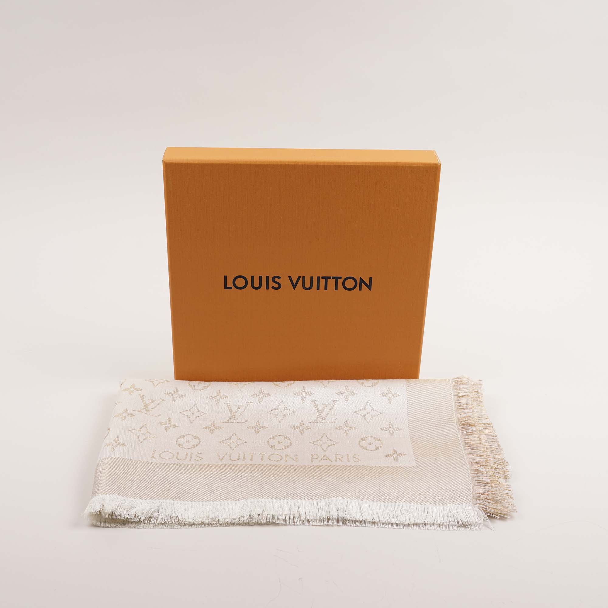 Monogram Shawl - LOUIS VUITTON - Affordable Luxury image