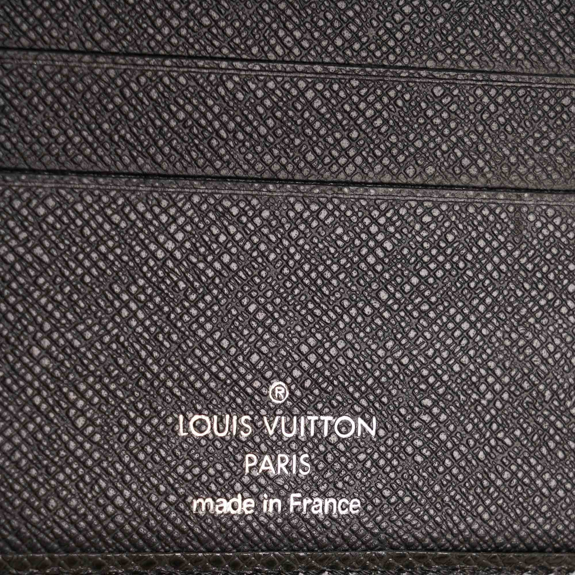 Multiple Wallet - LOUIS VUITTON - Affordable Luxury image