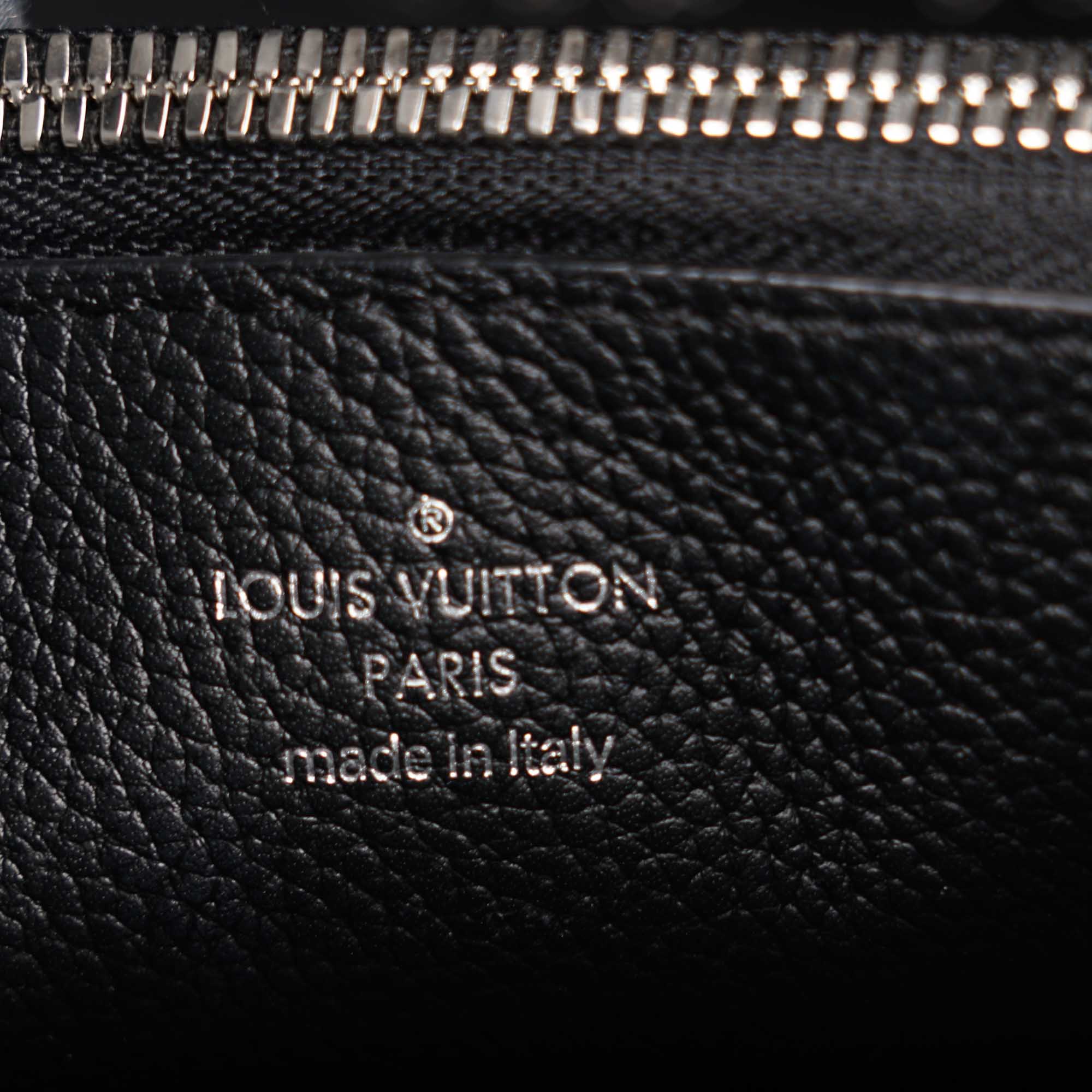 Muria Mahina Shoulder Bag - LOUIS VUITTON - Affordable Luxury image