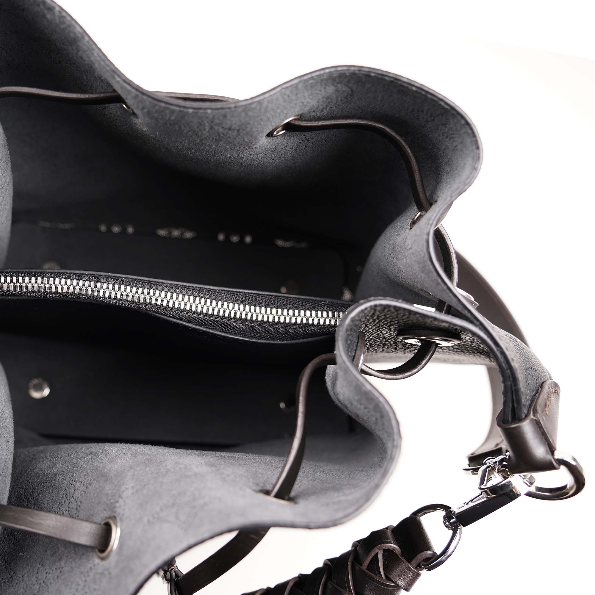 Muria Mahina Shoulder Bag - LOUIS VUITTON - Affordable Luxury image