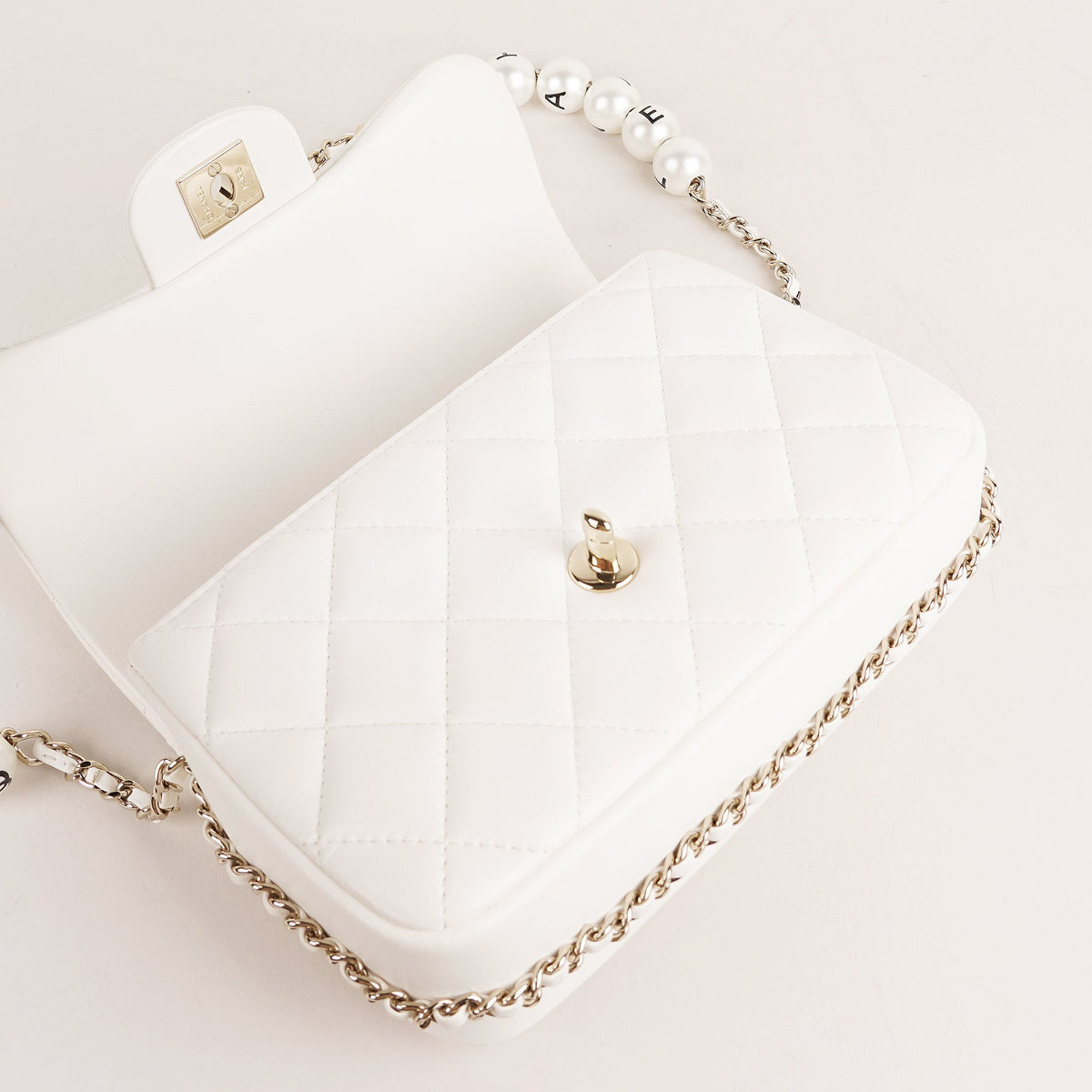 "My Precious Pearls" Chain Around Flap Bag - CHANEL - Affordable Luxury image