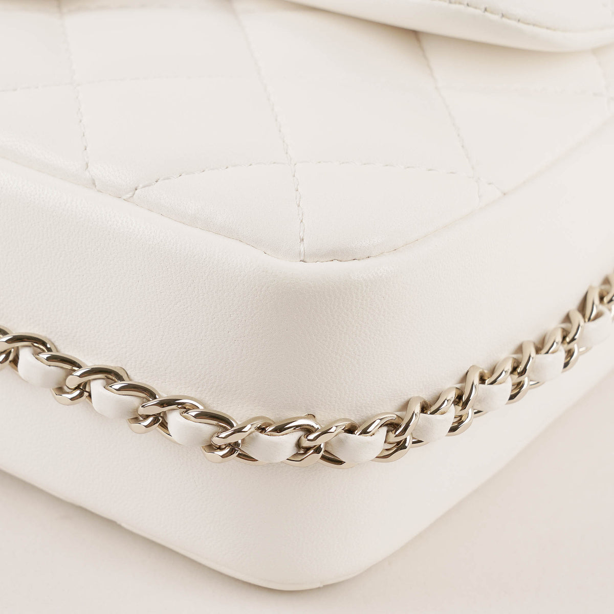 "My Precious Pearls" Chain Around Flap Bag - CHANEL - Affordable Luxury image