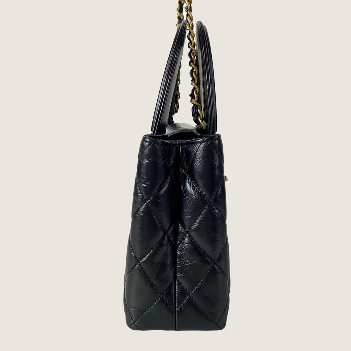 Nano Kelly Top Handle - CHANEL - Affordable Luxury image
