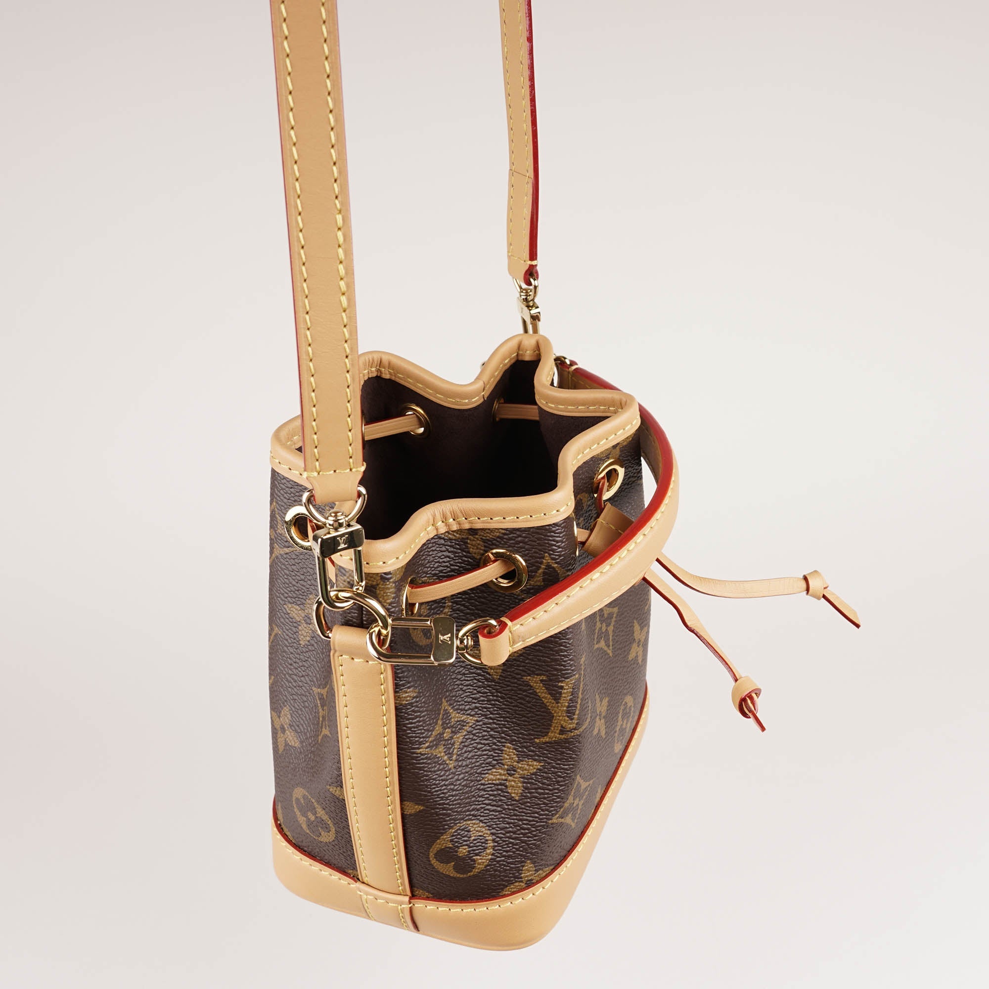 Nano Noé Bucket Bag - LOUIS VUITTON - Affordable Luxury image