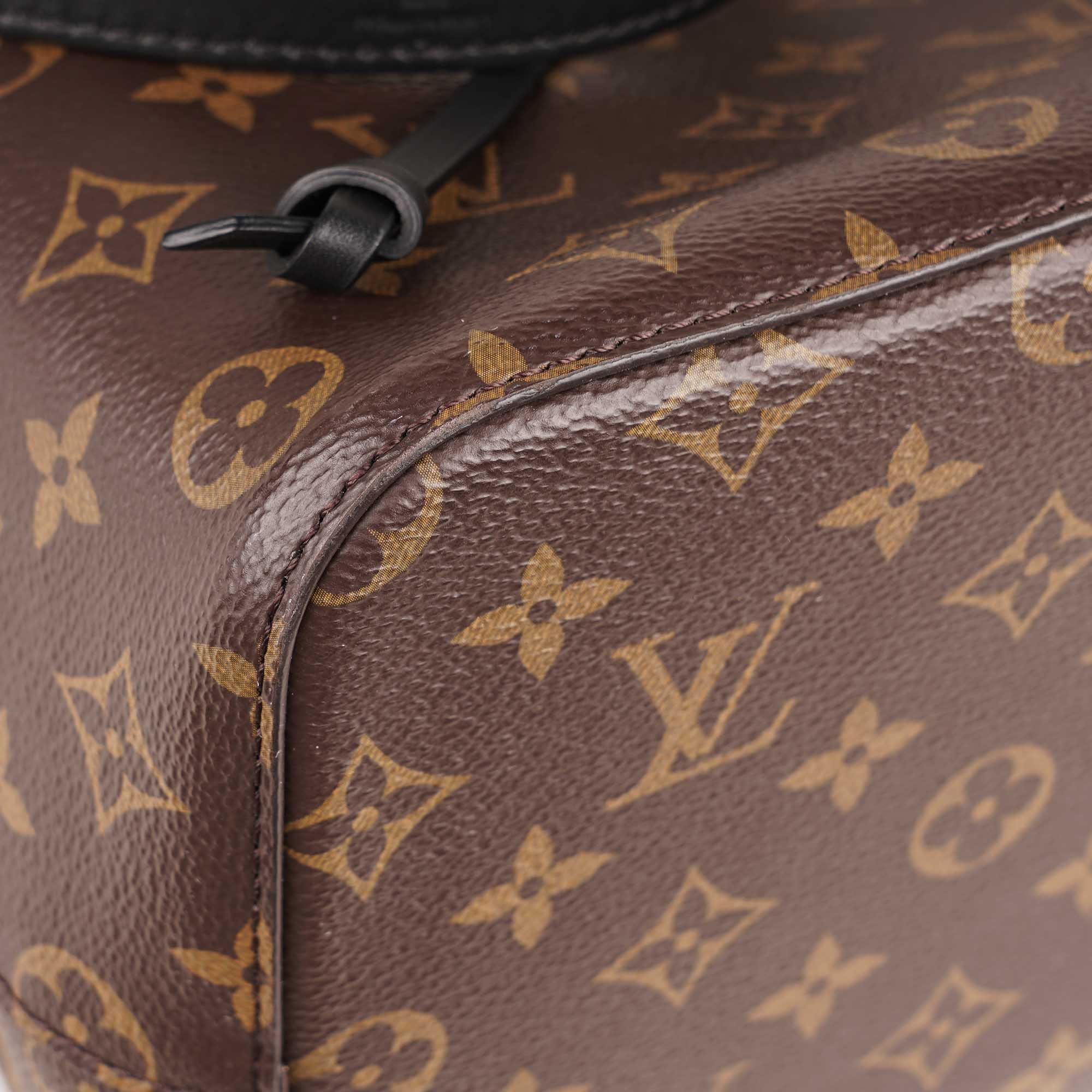 NeoNoé Bucket Bag - LOUIS VUITTON - Affordable Luxury image