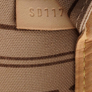 Neverfull GM Tote Bag - LOUIS VUITTON - Affordable Luxury thumbnail image