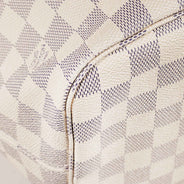 Neverfull MM Shoulder Bag - LOUIS VUITTON - Affordable Luxury thumbnail image