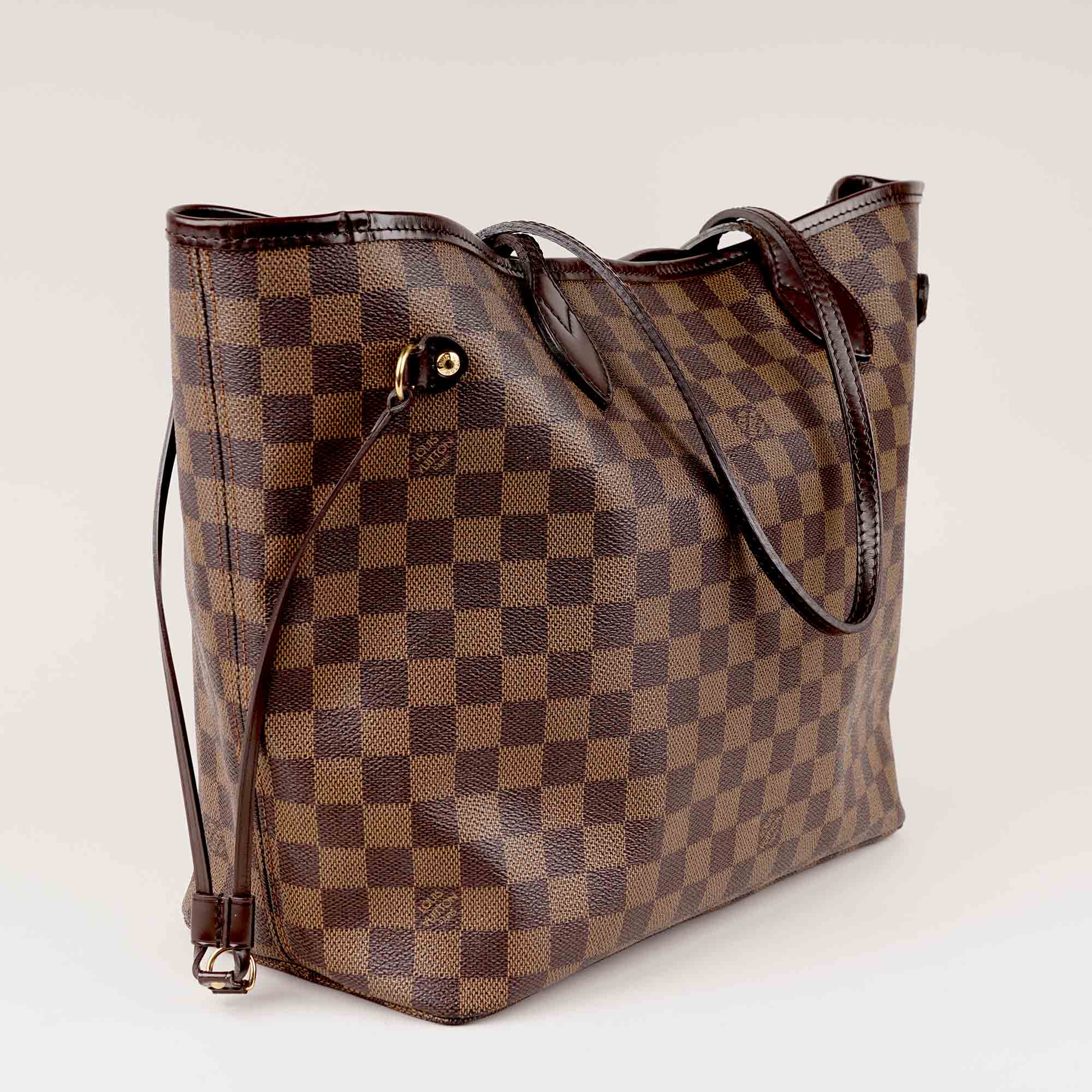 Neverfull MM Shoulder Bag - LOUIS VUITTON - Affordable Luxury image
