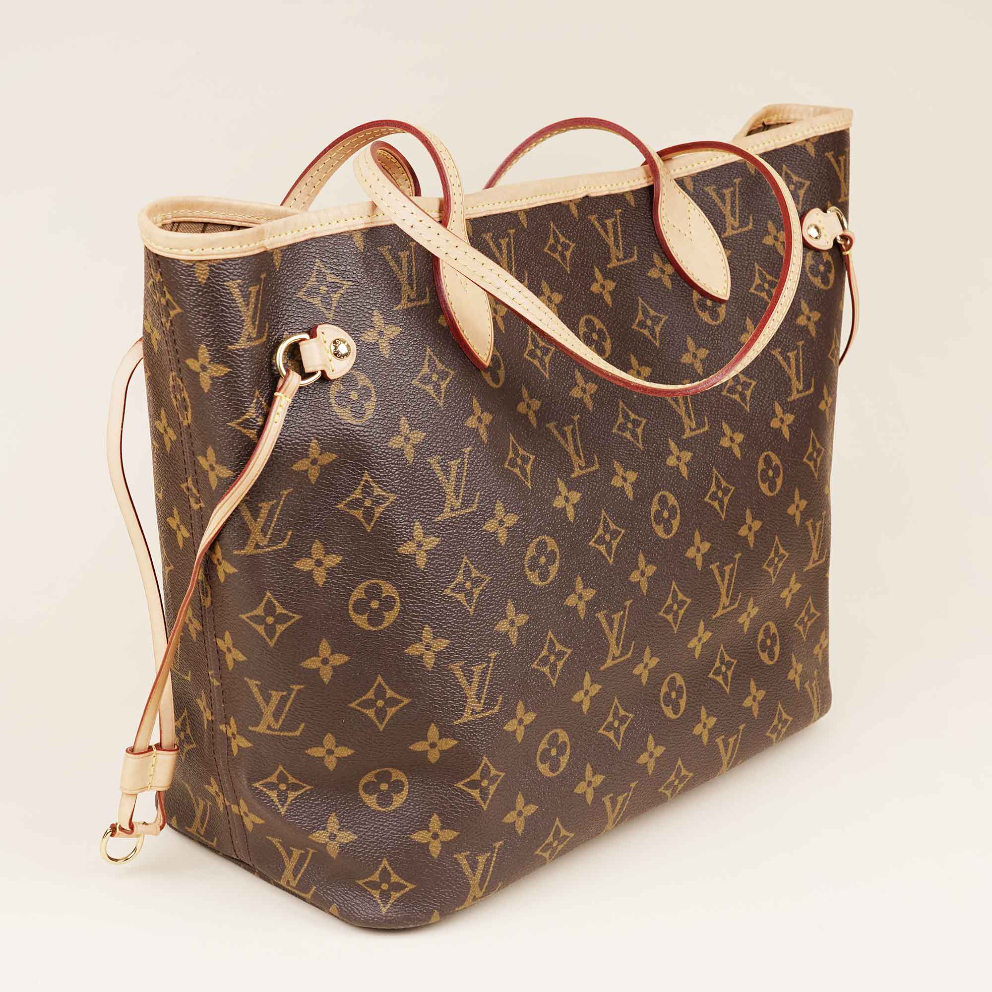 Neverfull MM Tote Bag - LOUIS VUITTON - Affordable Luxury image