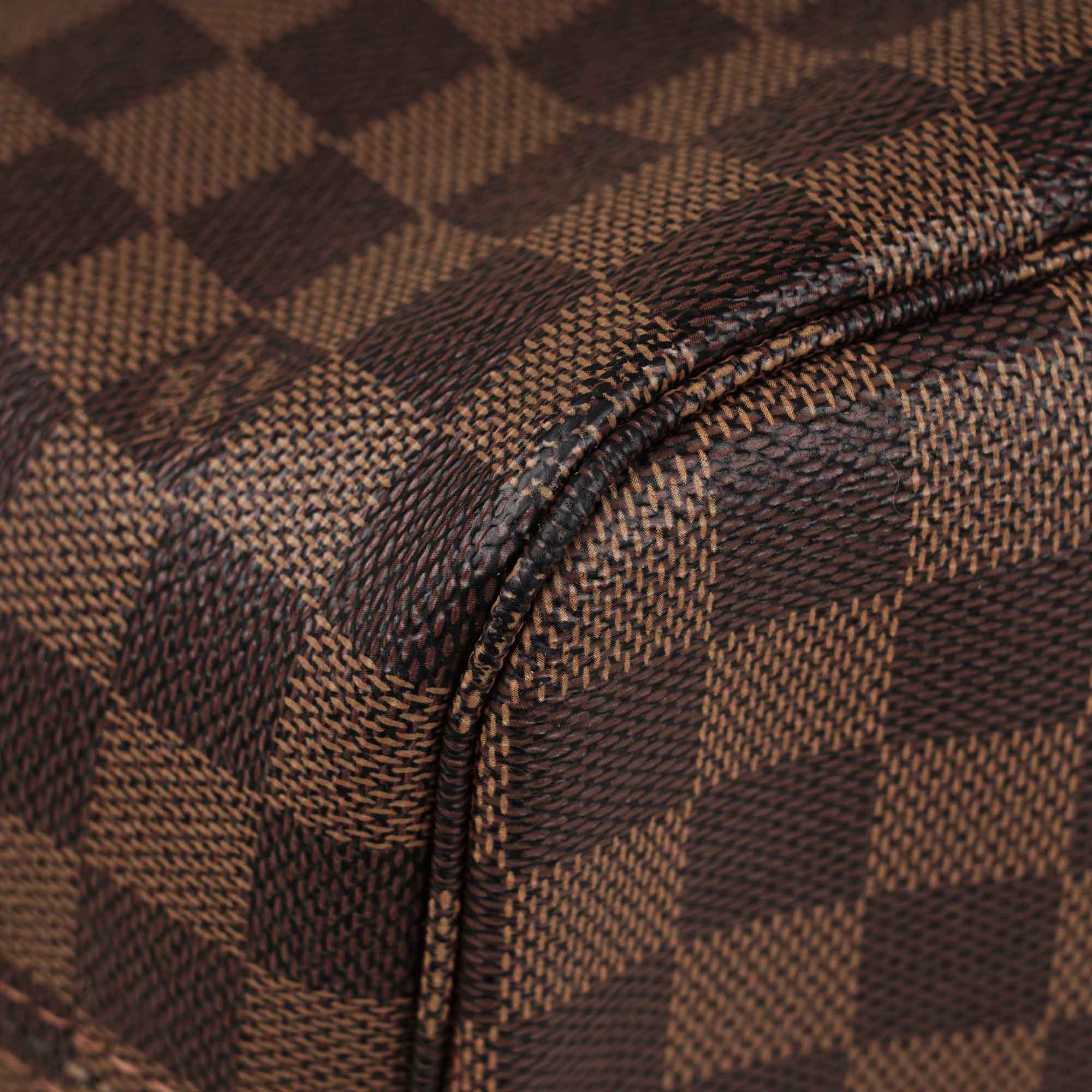 Neverfull MM Tote Bag - LOUIS VUITTON - Affordable Luxury image