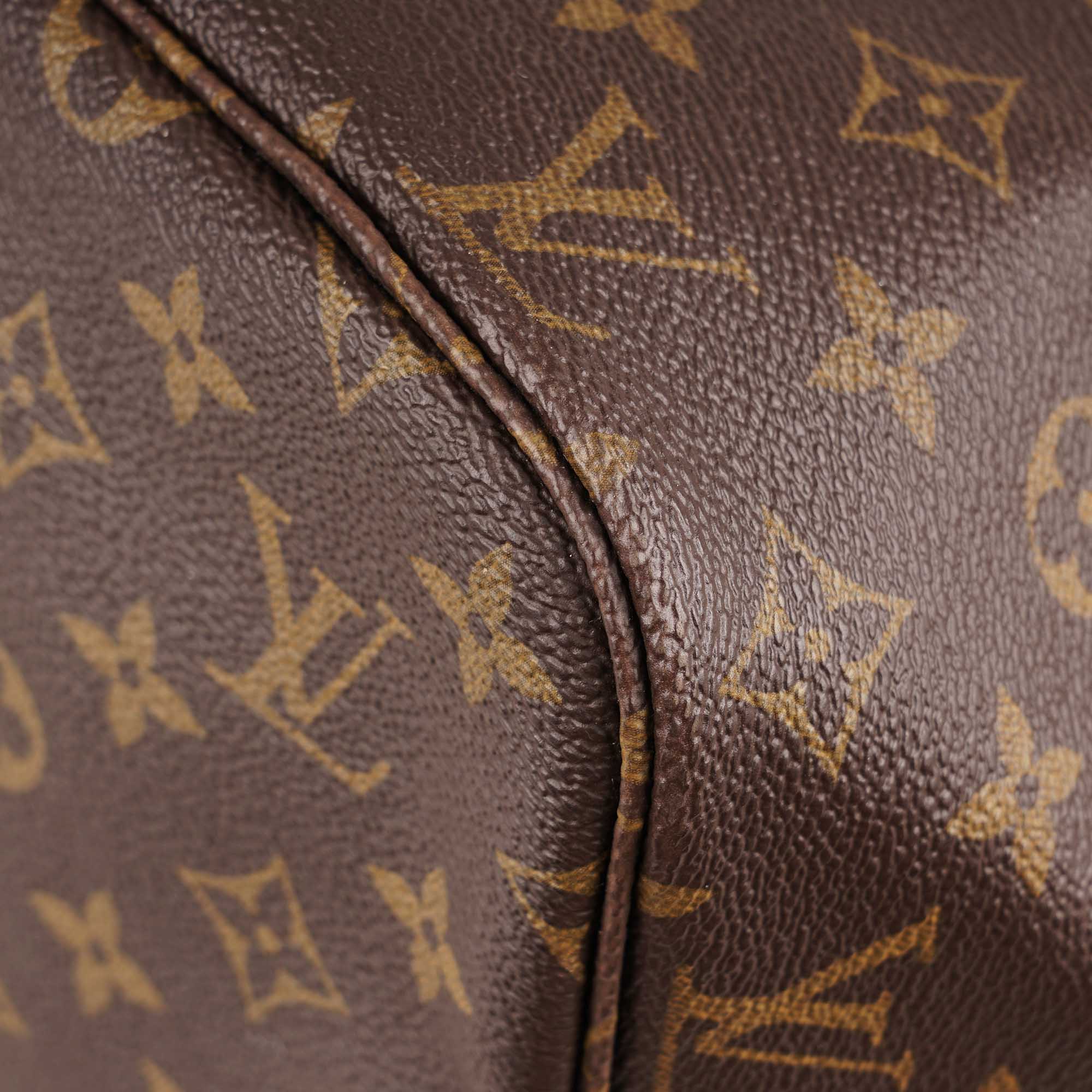 Neverfull MM Tote Bag - LOUIS VUITTON - Affordable Luxury image