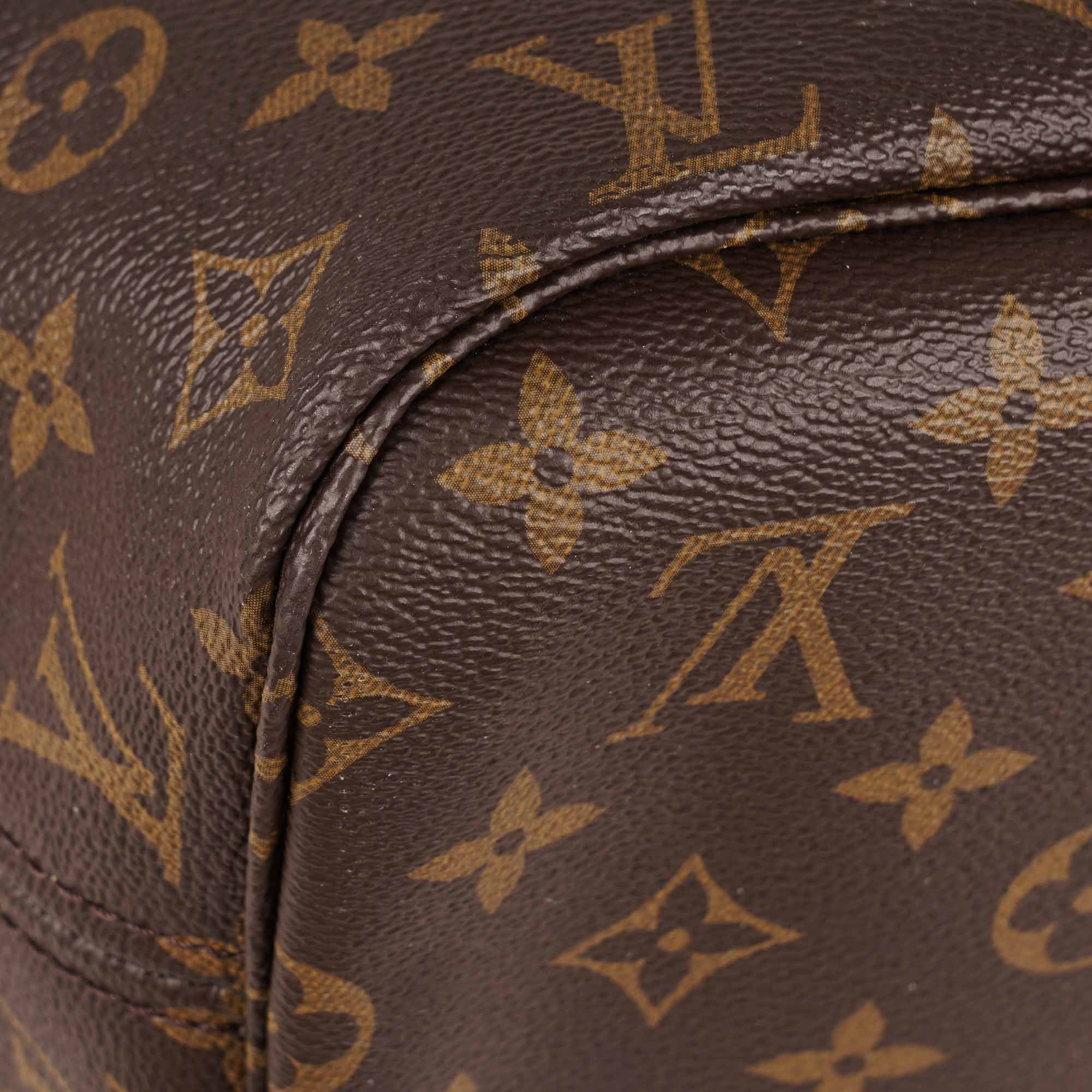 Neverfull MM Tote Bag - LOUIS VUITTON - Affordable Luxury image