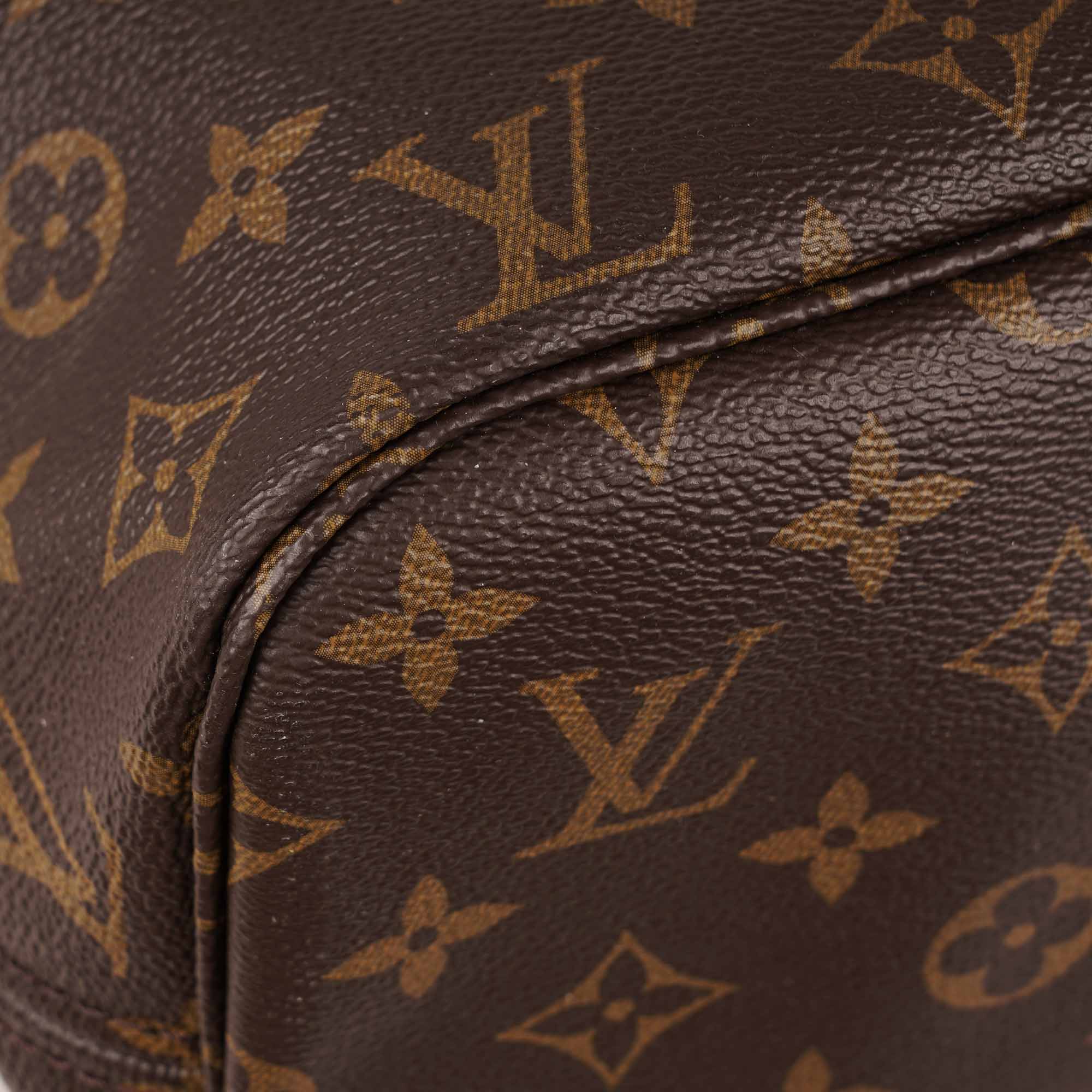 Neverfull MM Tote Bag - LOUIS VUITTON - Affordable Luxury image
