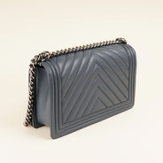 New Medium Boy Flap Bag - CHANEL - Affordable Luxury thumbnail image