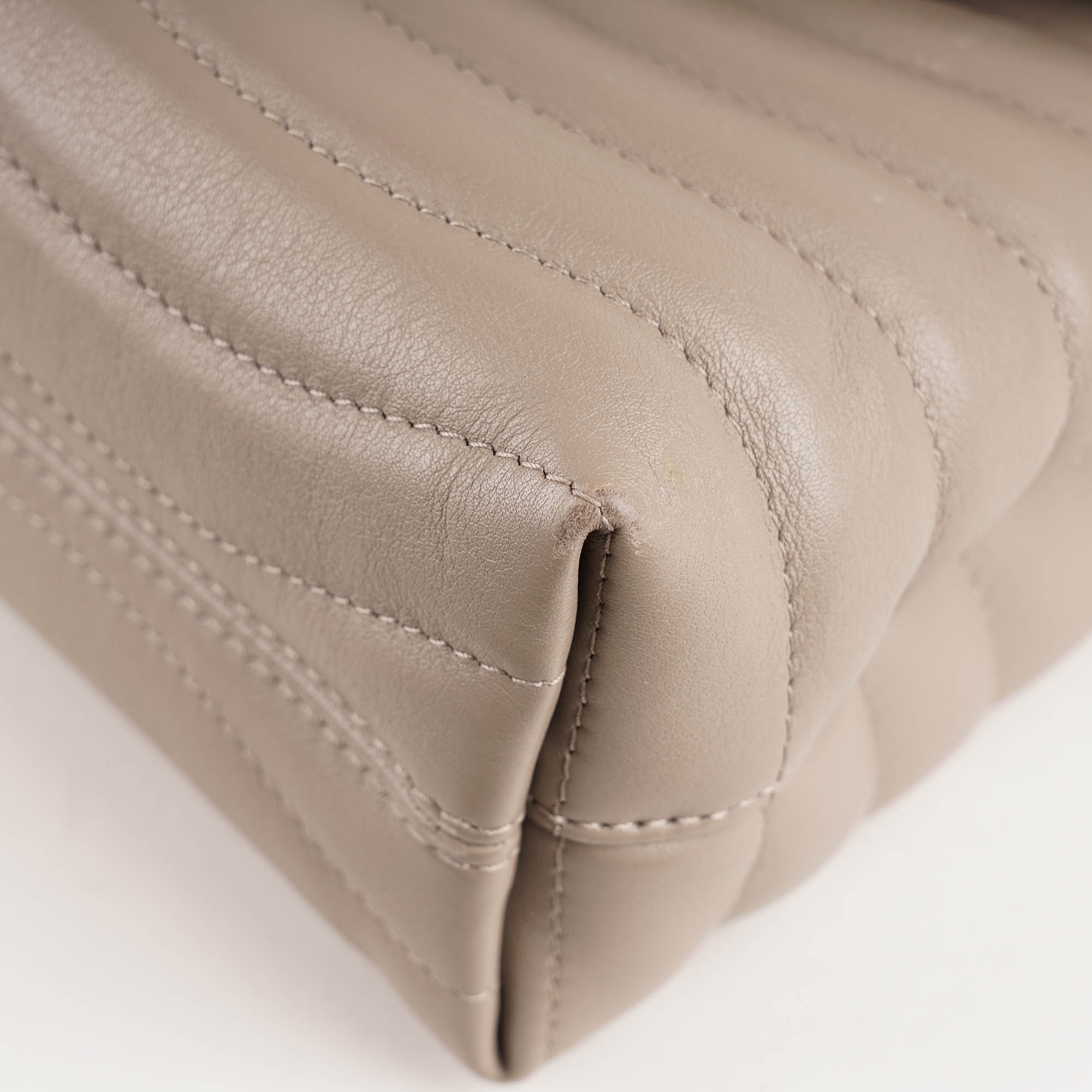 New Wave Chain Bag - LOUIS VUITTON - Affordable Luxury image