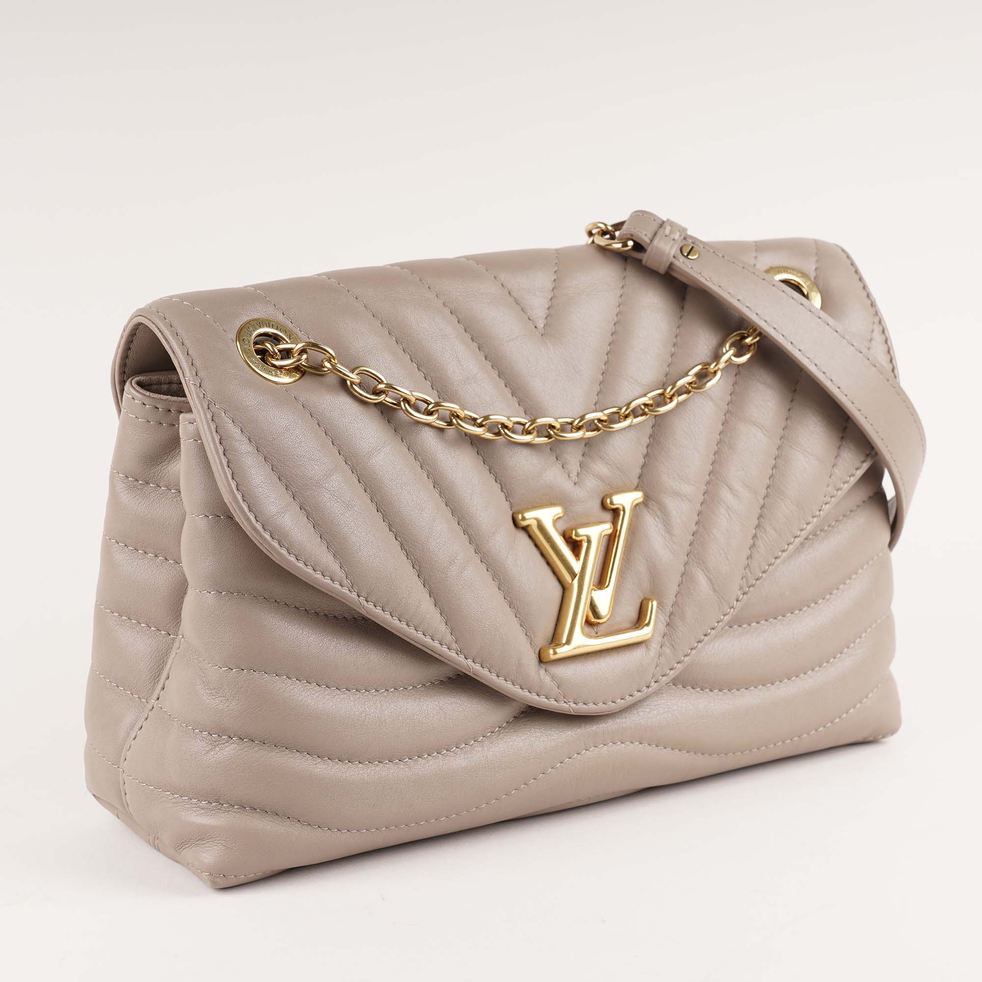 New Wave Chain Bag - LOUIS VUITTON - Affordable Luxury image