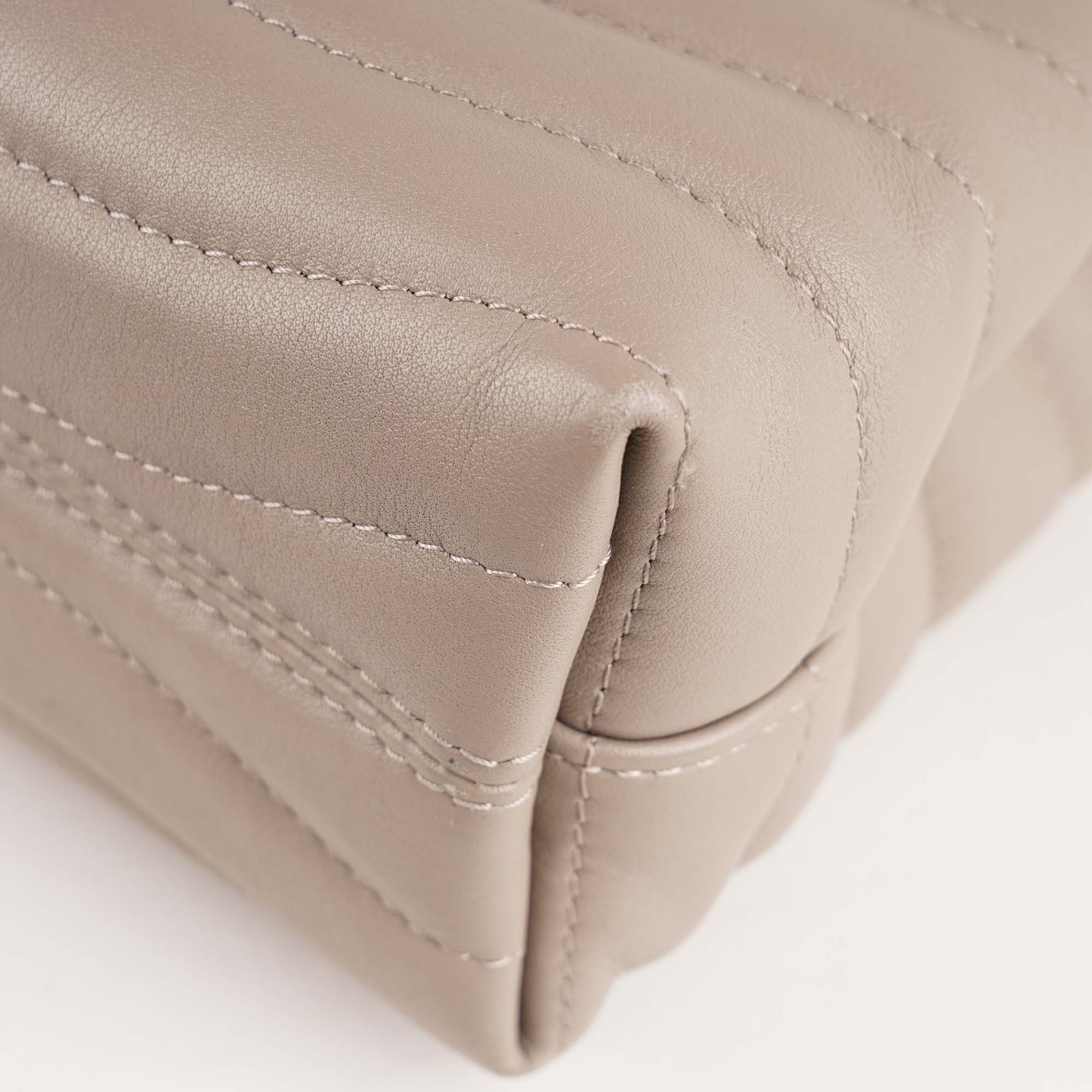 New Wave Chain Bag - LOUIS VUITTON - Affordable Luxury image