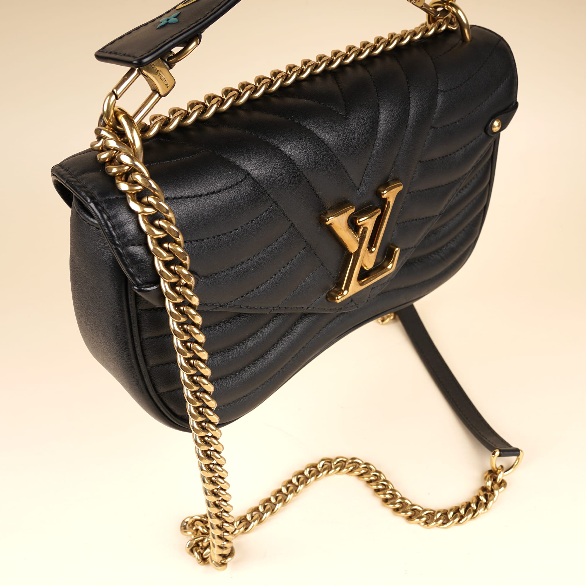 New Wave MM Shoulder Bag - LOUIS VUITTON - Affordable Luxury image