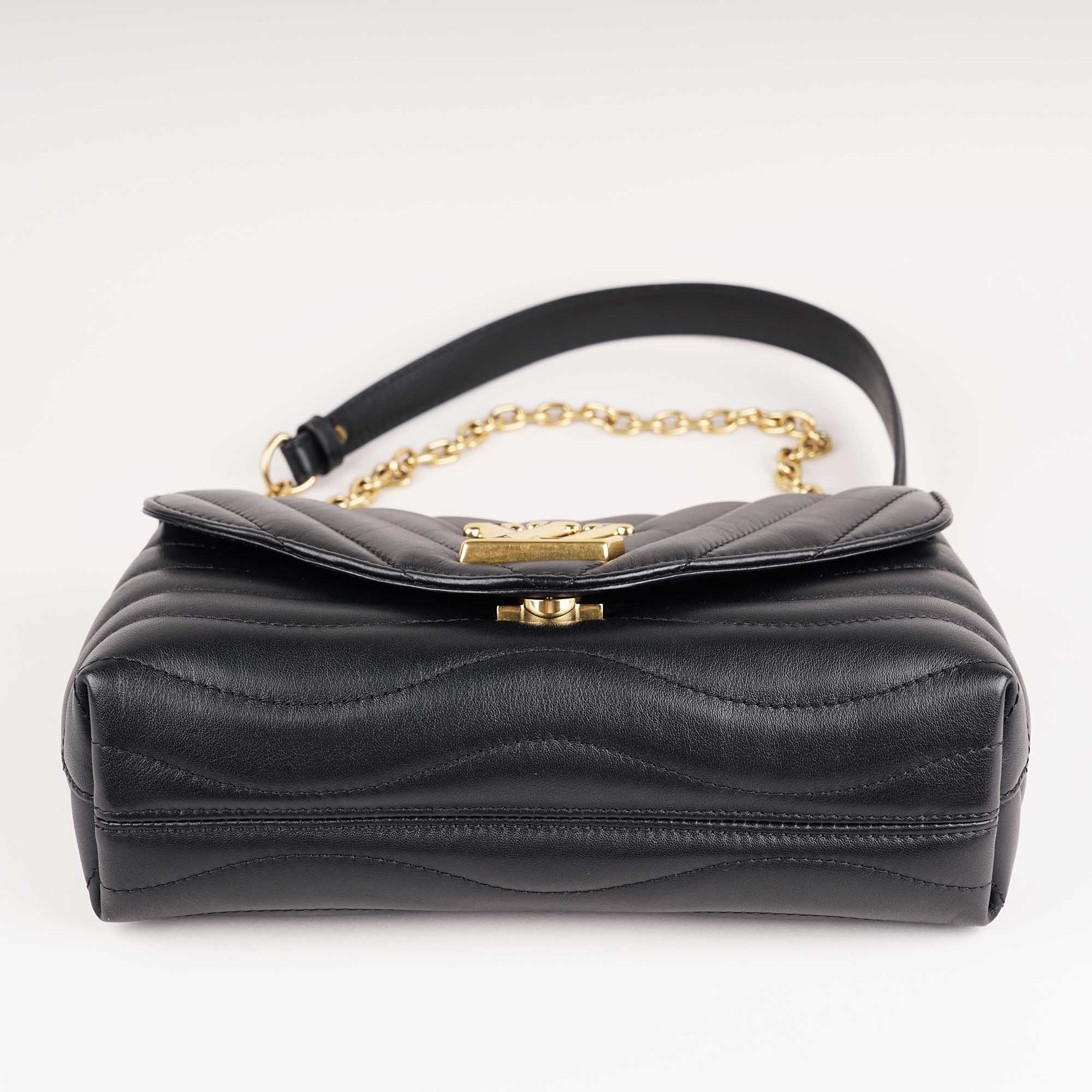 New Wave PM Chain Shoulder - LOUIS VUITTON - Affordable Luxury image