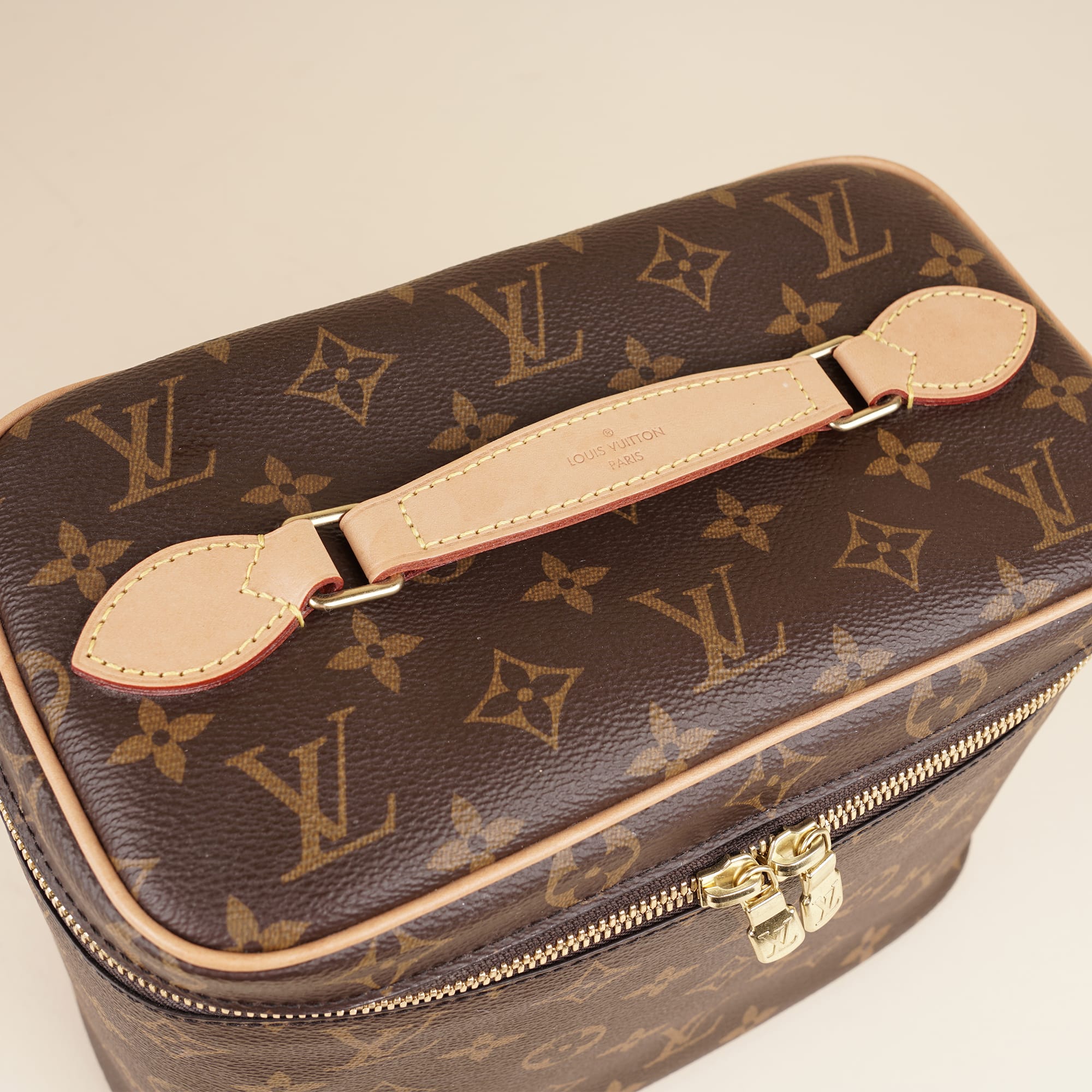 Nice BB Toiletry Bag - LOUIS VUITTON - Affordable Luxury image