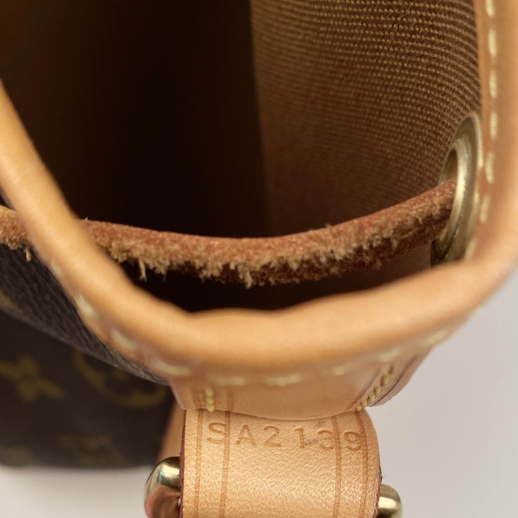 Noé BB Bucket Bag - LOUIS VUITTON - Affordable Luxury image