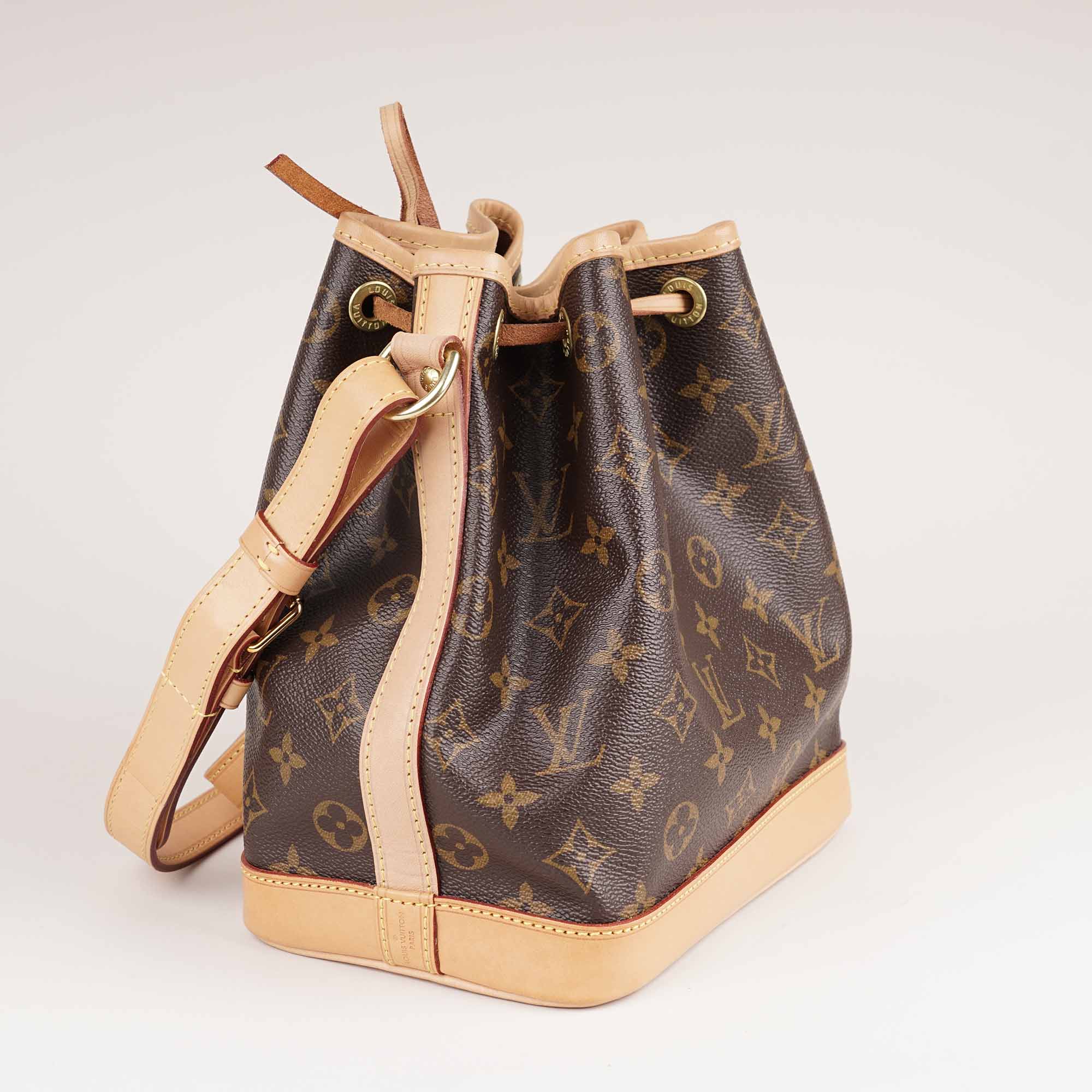 Noé BB Bucket Bag - LOUIS VUITTON - Affordable Luxury image
