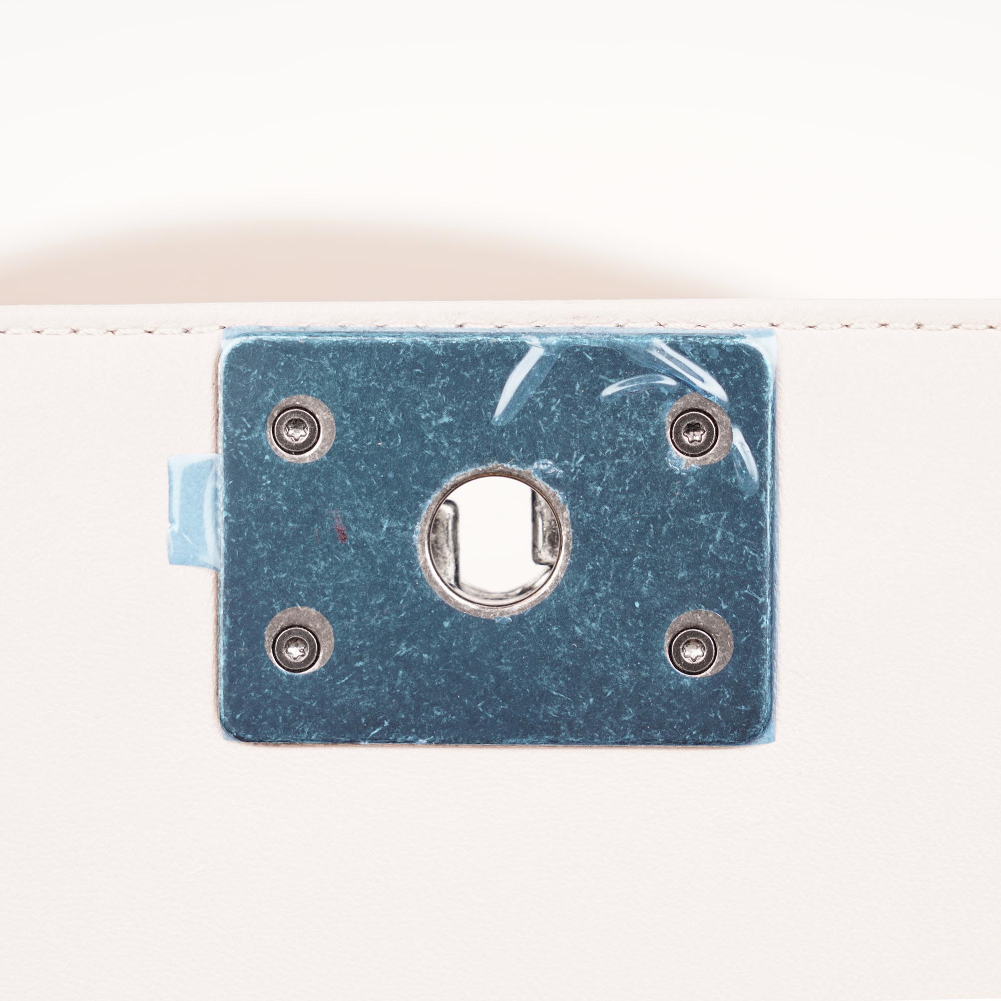 Old Medium Boy Bag - CHANEL - Affordable Luxury image