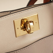 On My Side MM - LOUIS VUITTON - Affordable Luxury thumbnail image