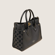 On My Side MM Bag - LOUIS VUITTON - Affordable Luxury thumbnail image