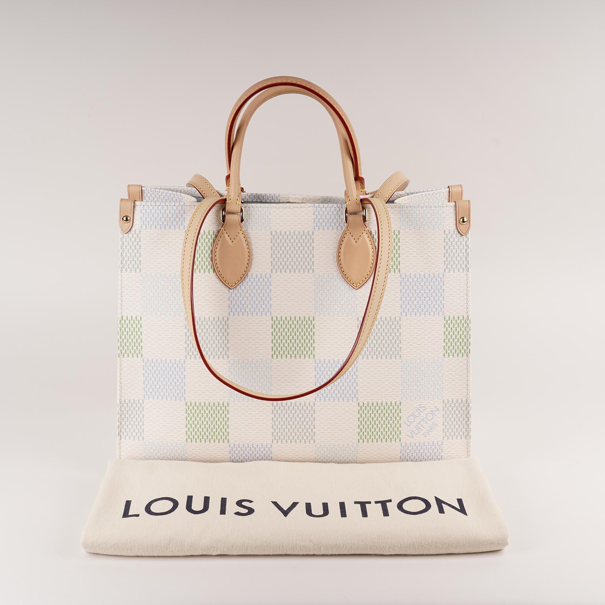 OnTheGo GM Tote Bag - LOUIS VUITTON - Affordable Luxury image