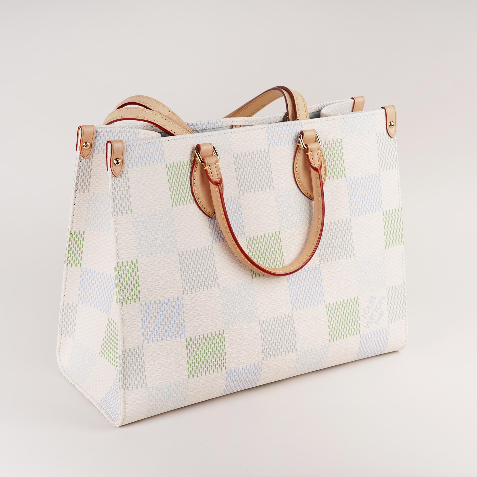 OnTheGo GM Tote Bag - LOUIS VUITTON - Affordable Luxury image