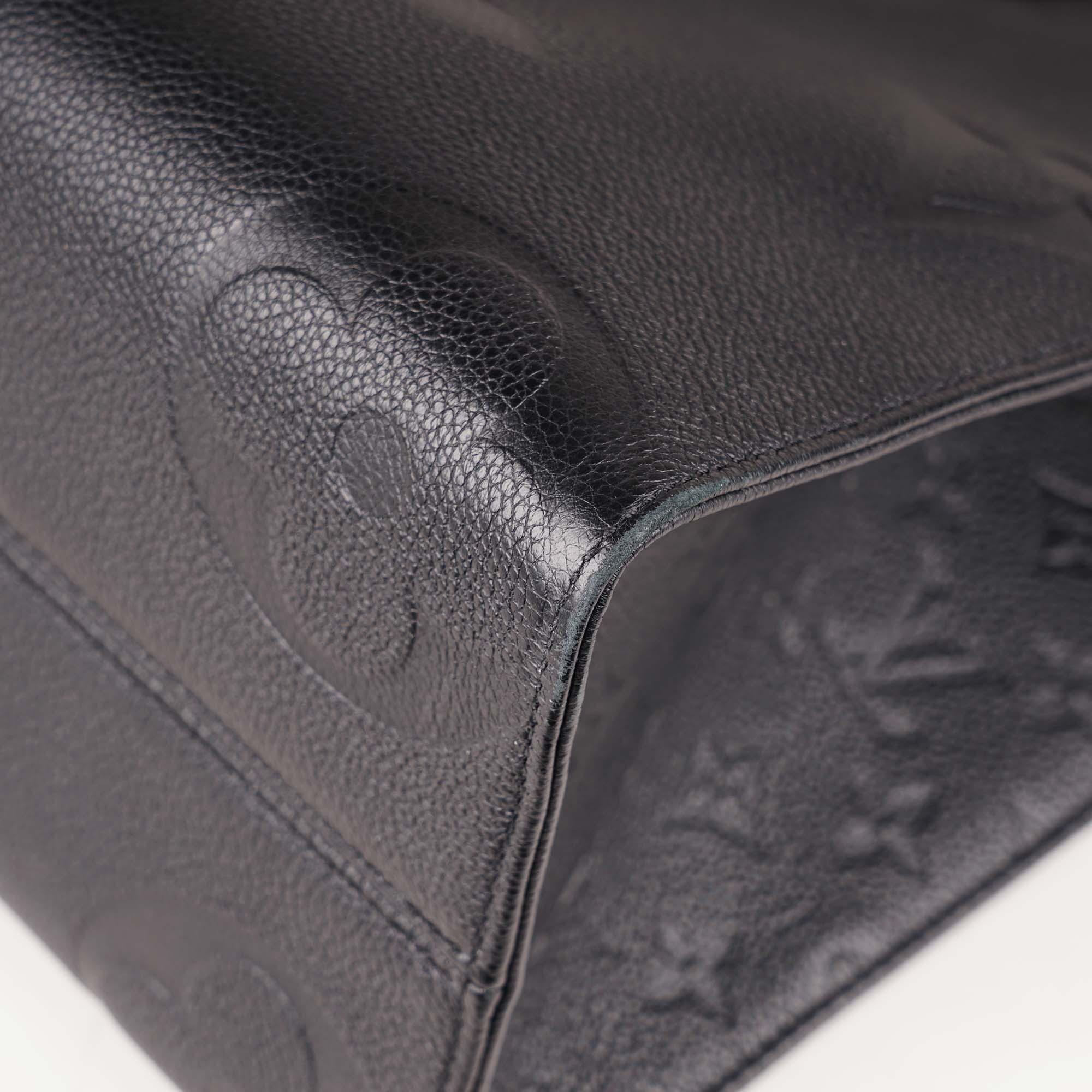 OnTheGo MM Top Handle - LOUIS VUITTON - Affordable Luxury image