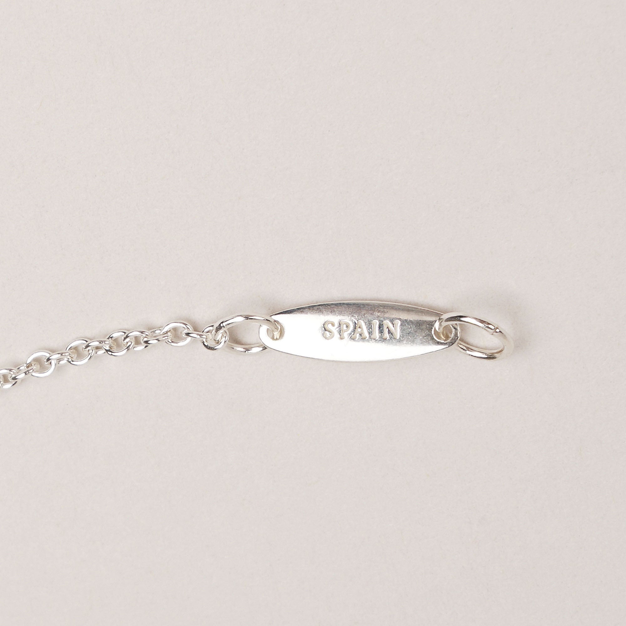 Open Heart Necklace - ÖVRIGA MÄRKEN - Affordable Luxury image