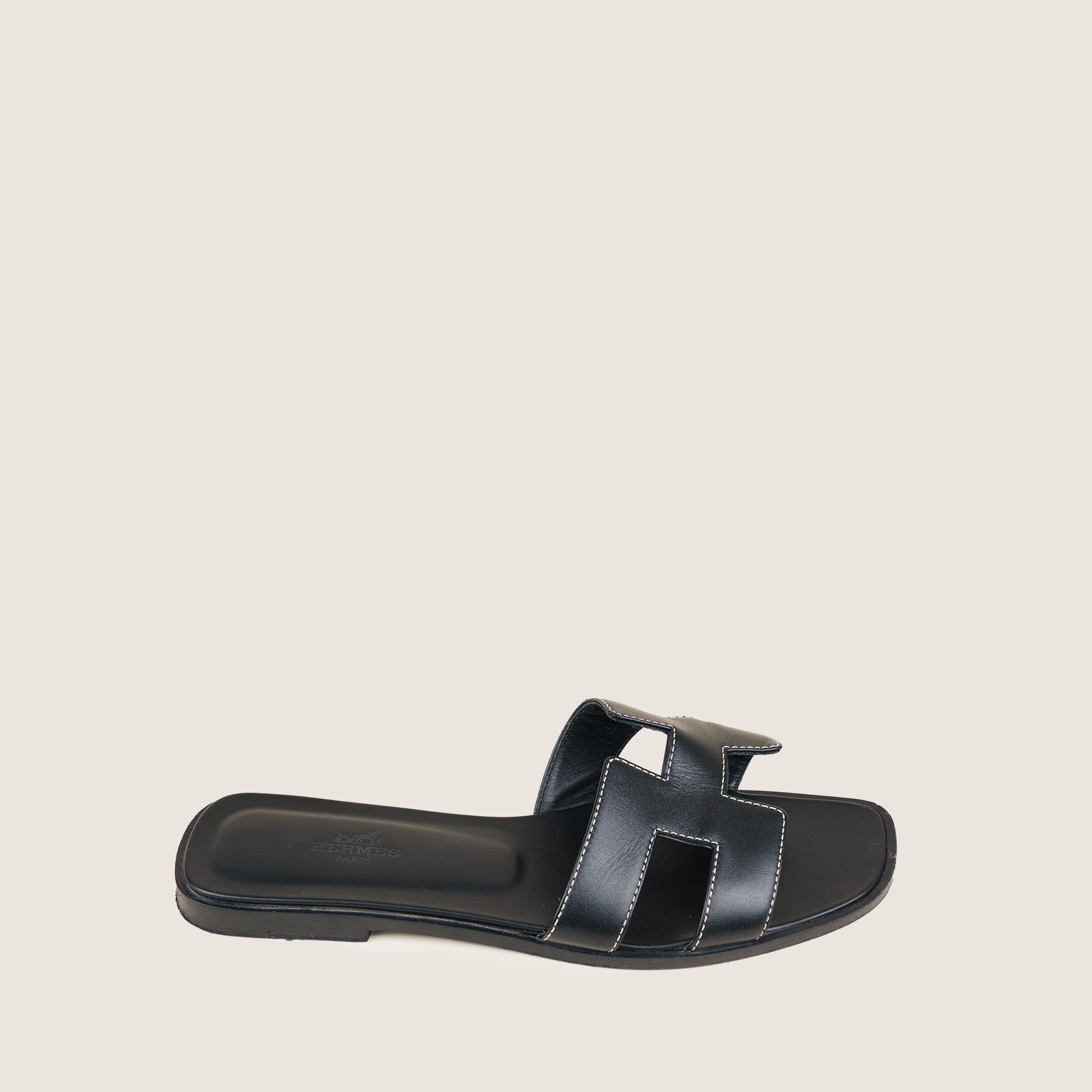 Oran Sandals 37 ½ - HERMÈS - Affordable Luxury