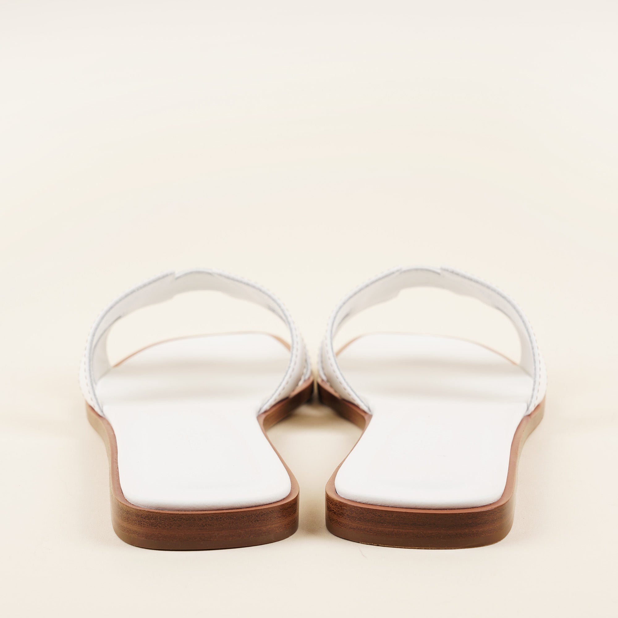 Oran Sandals 37 ½ - HERMÈS - Affordable Luxury image