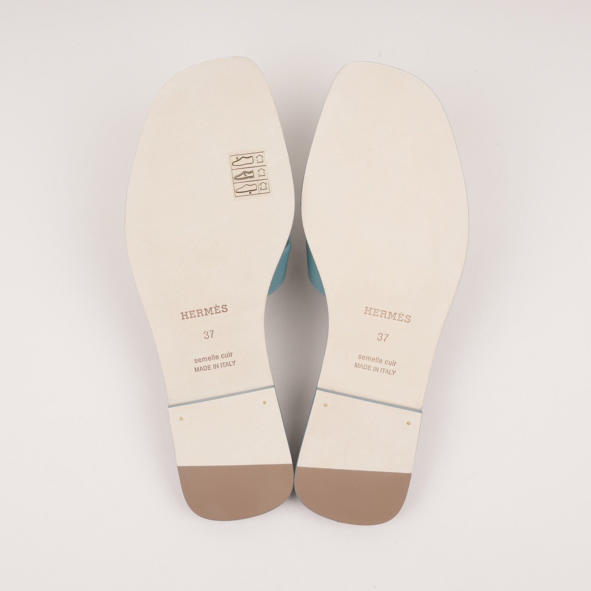 Oran Sandals 37 - HERMÈS - Affordable Luxury image