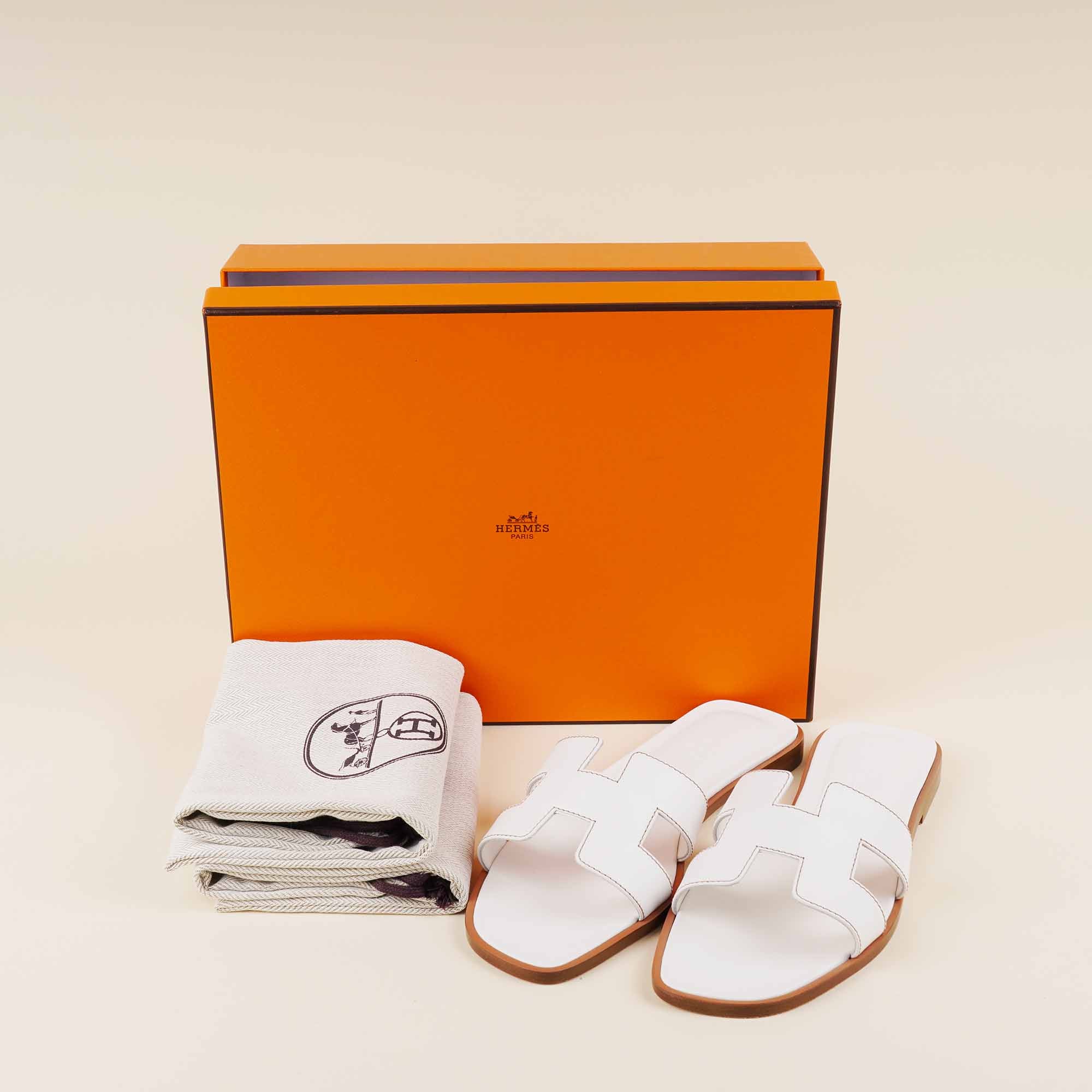 Oran Sandals 37 ½ - HERMÈS - Affordable Luxury image