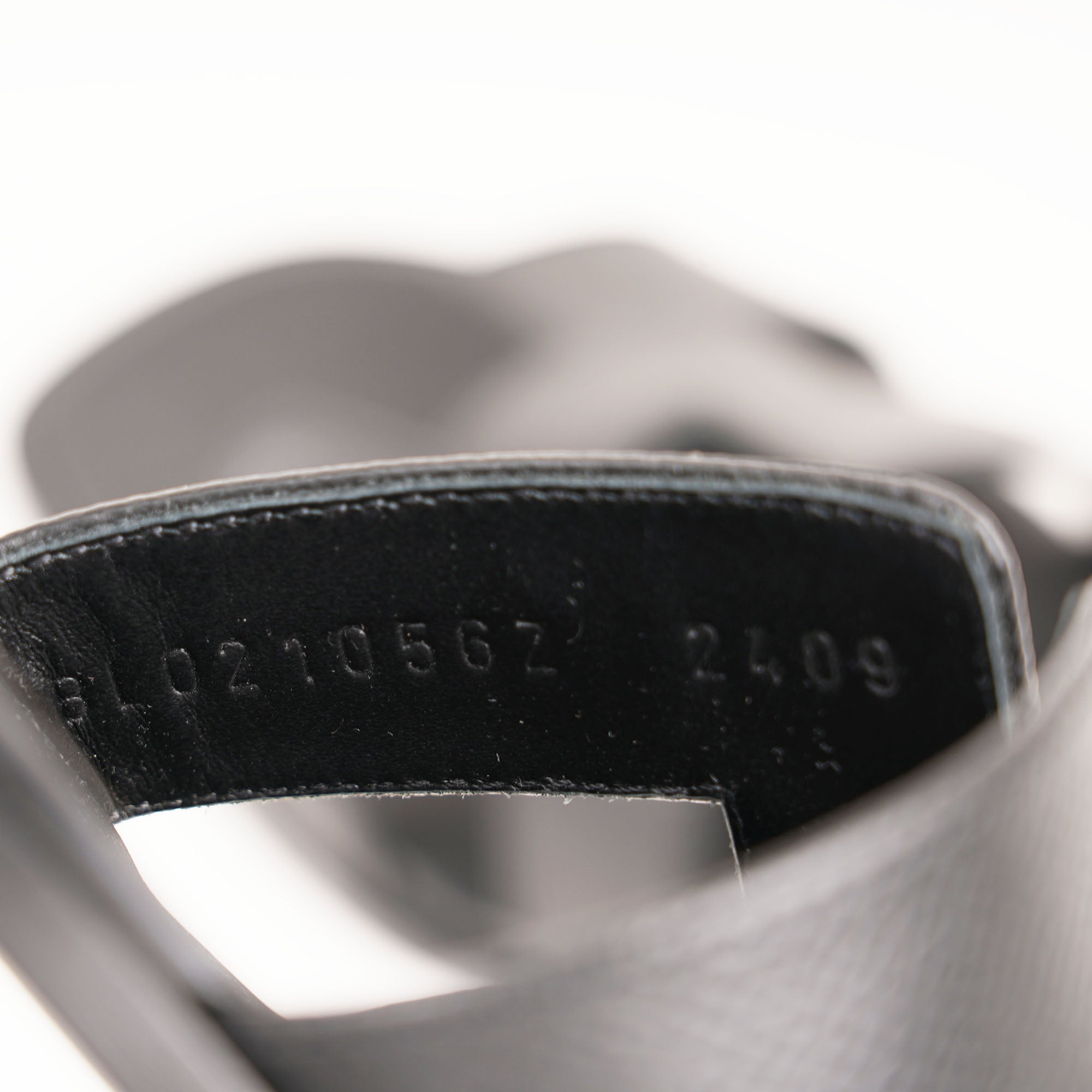 Oran Sandals 38 - HERMÈS - Affordable Luxury image