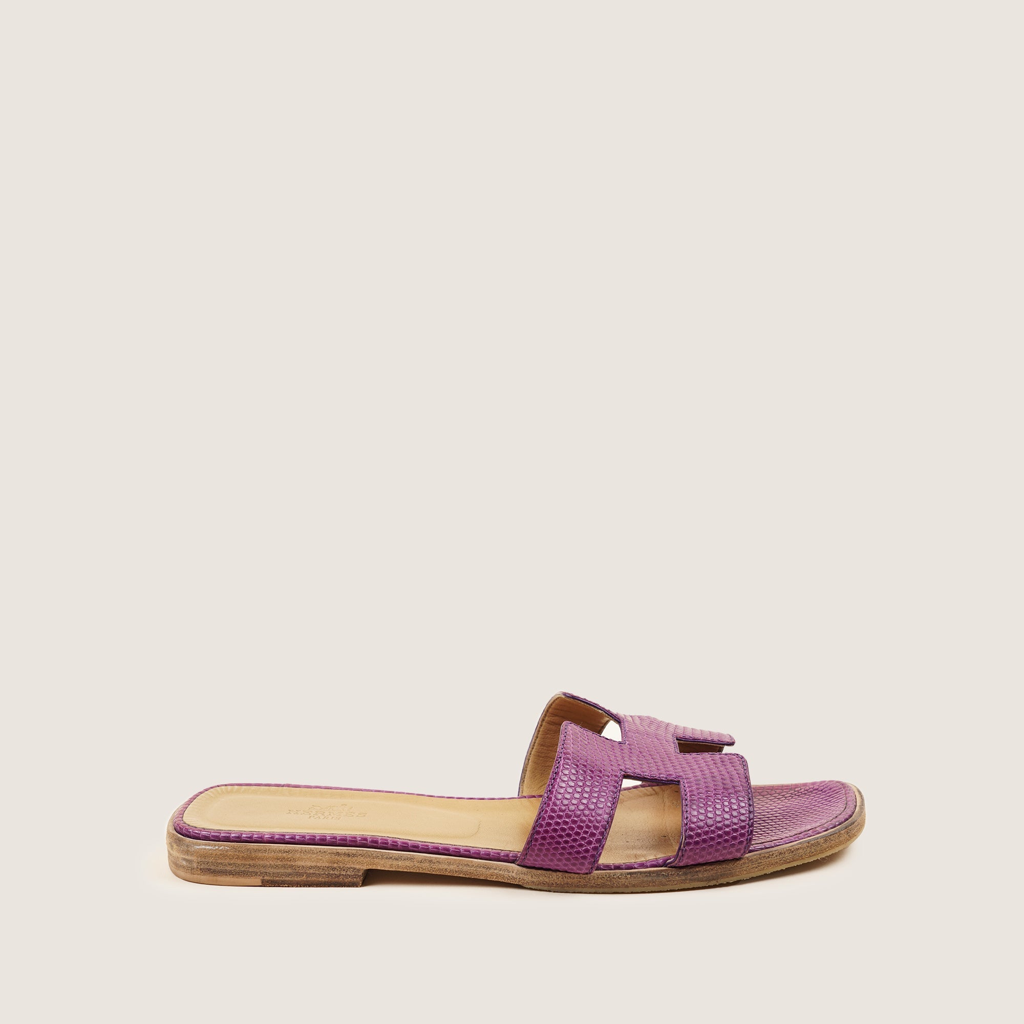 Oran Sandals 39 - HERMÈS - Affordable Luxury