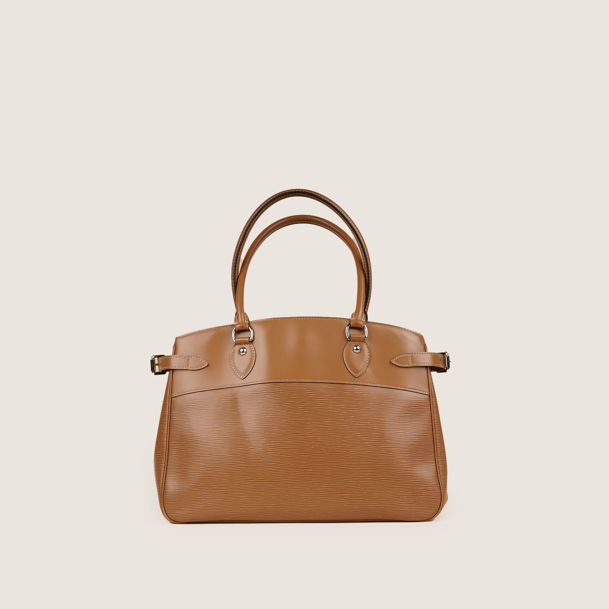 Passy Tote Bag - LOUIS VUITTON - Affordable Luxury image