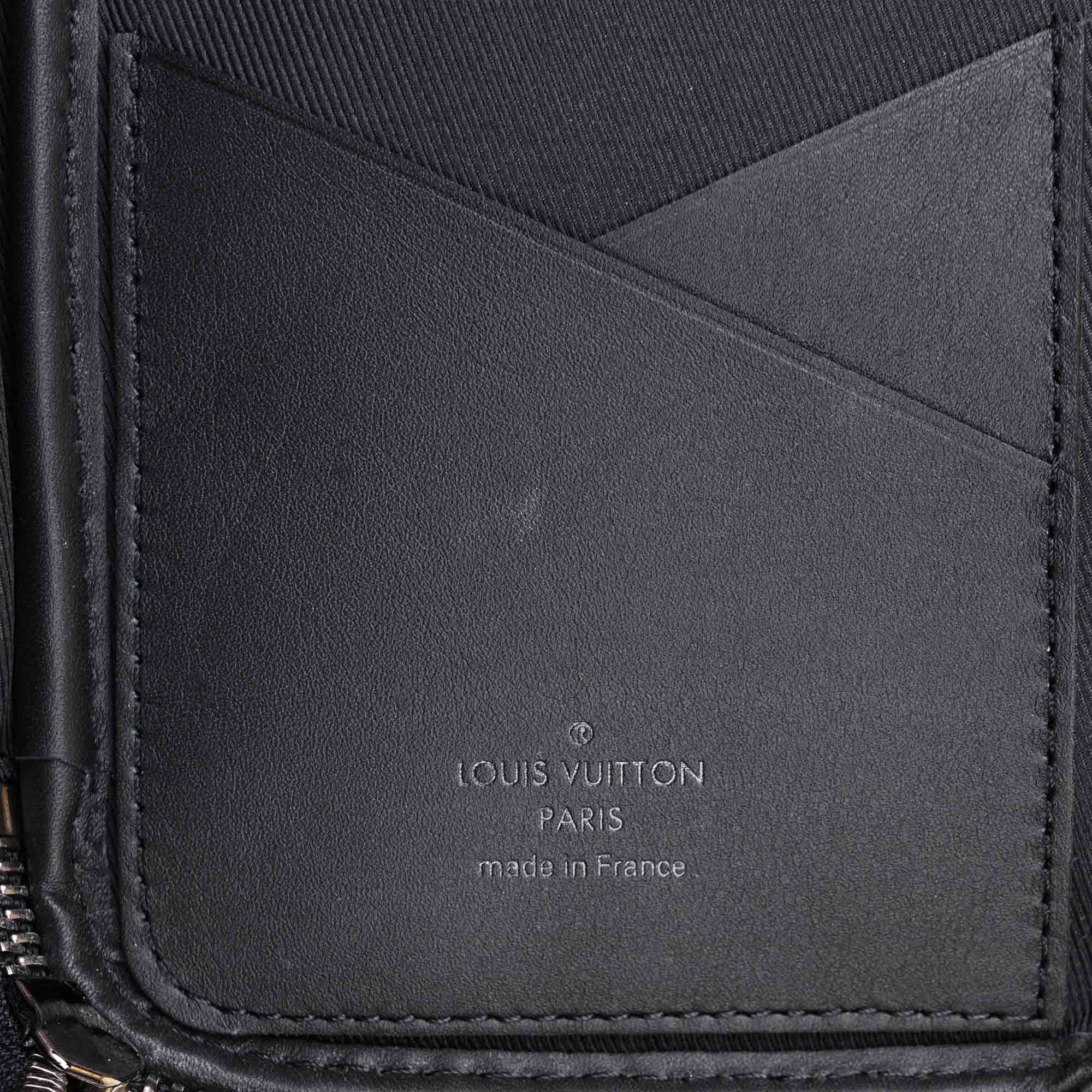 Phone Holder Bag - LOUIS VUITTON - Affordable Luxury image