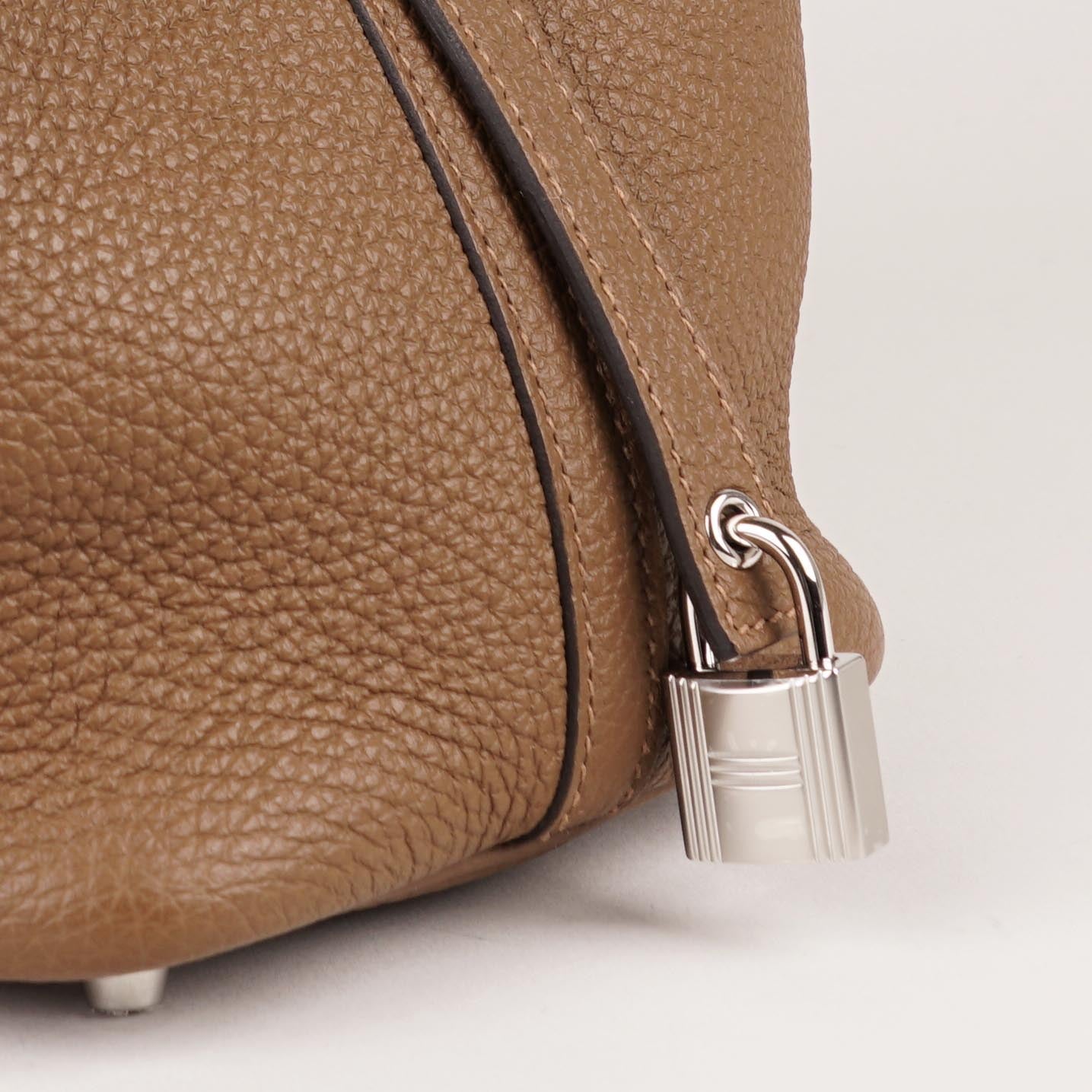 Picotin 18 Top Handle - HERMÈS - Affordable Luxury image