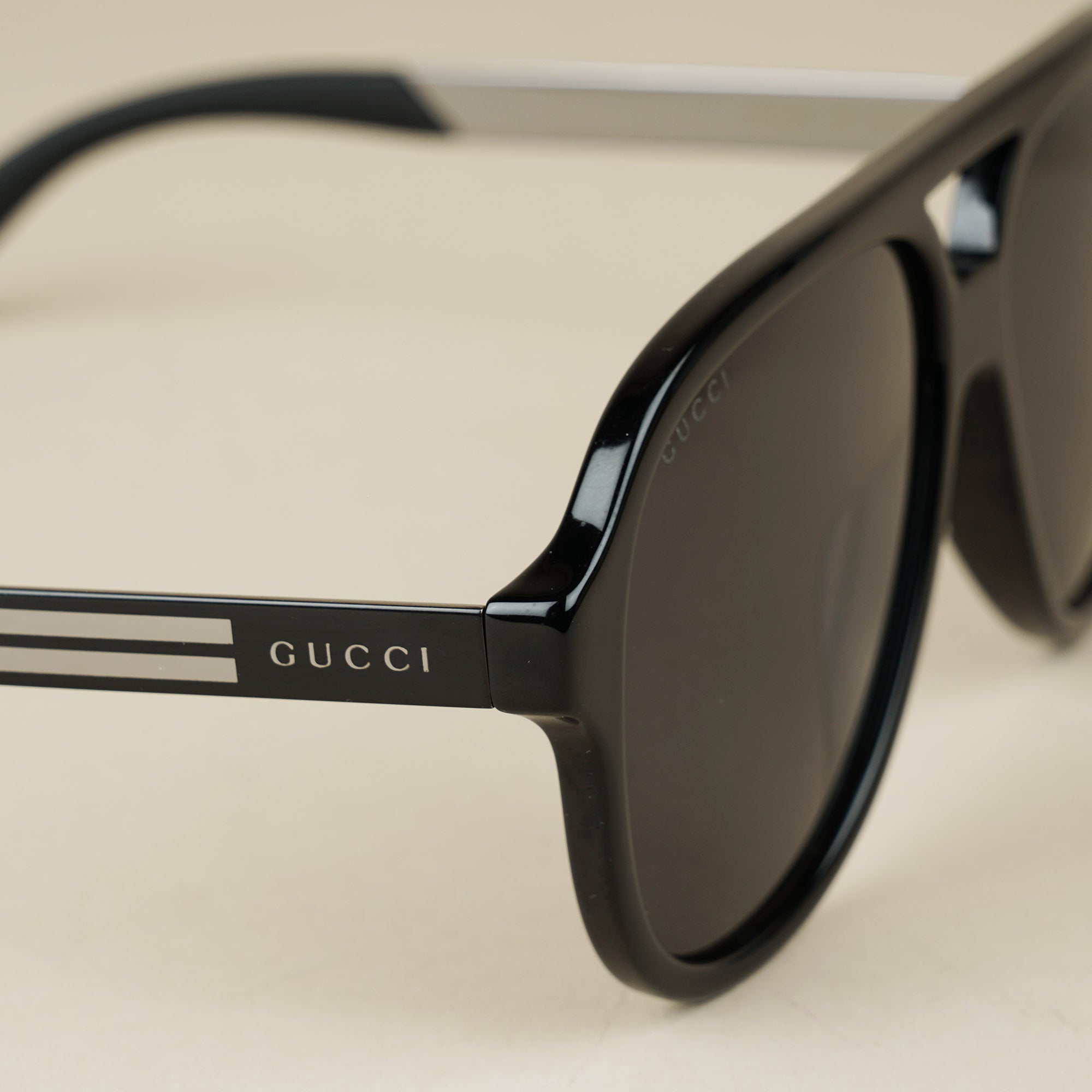 Pilot Sunglasses - GUCCI - Affordable Luxury image