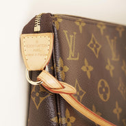 Pochette Accessoires - LOUIS VUITTON - Affordable Luxury thumbnail image