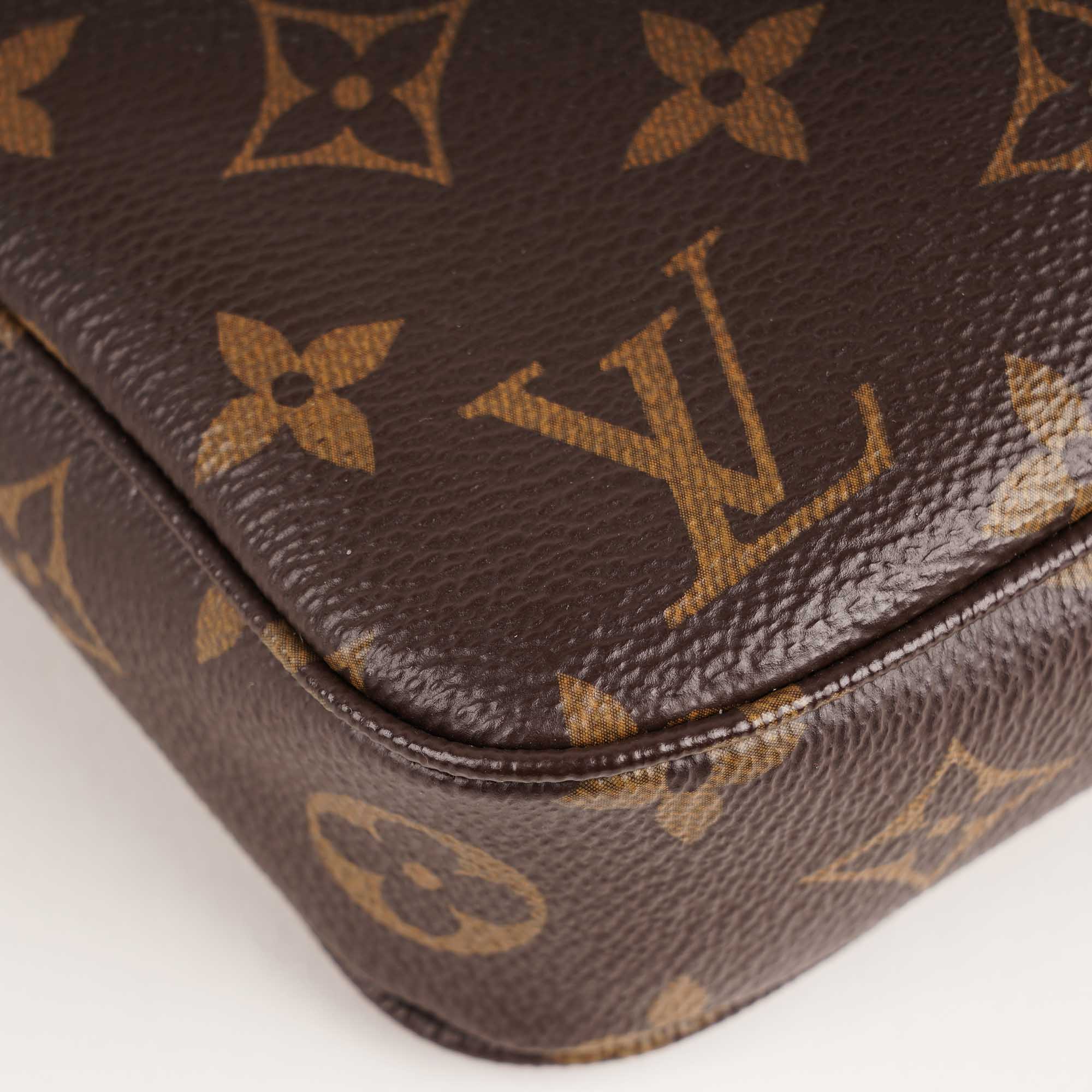 Pochette Accessoires NM - LOUIS VUITTON - Affordable Luxury image