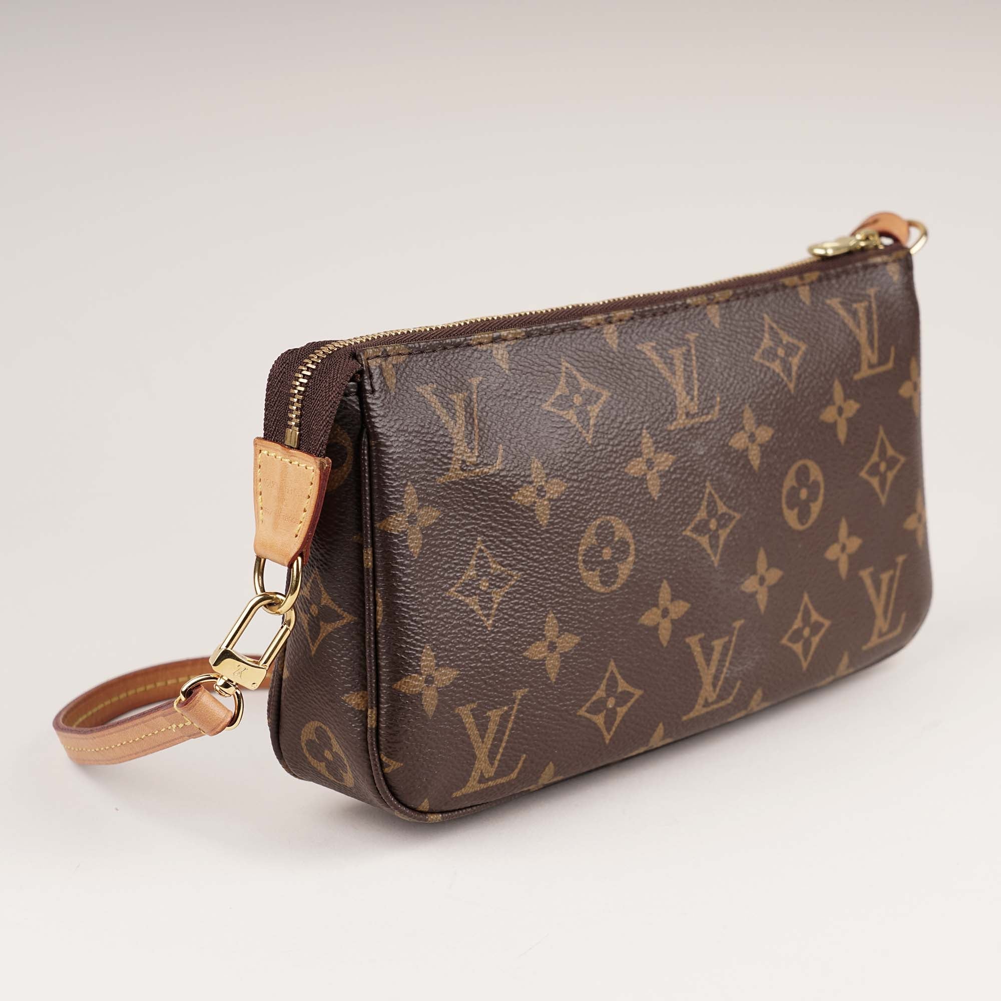 Pochette Accessoires NM - LOUIS VUITTON - Affordable Luxury image