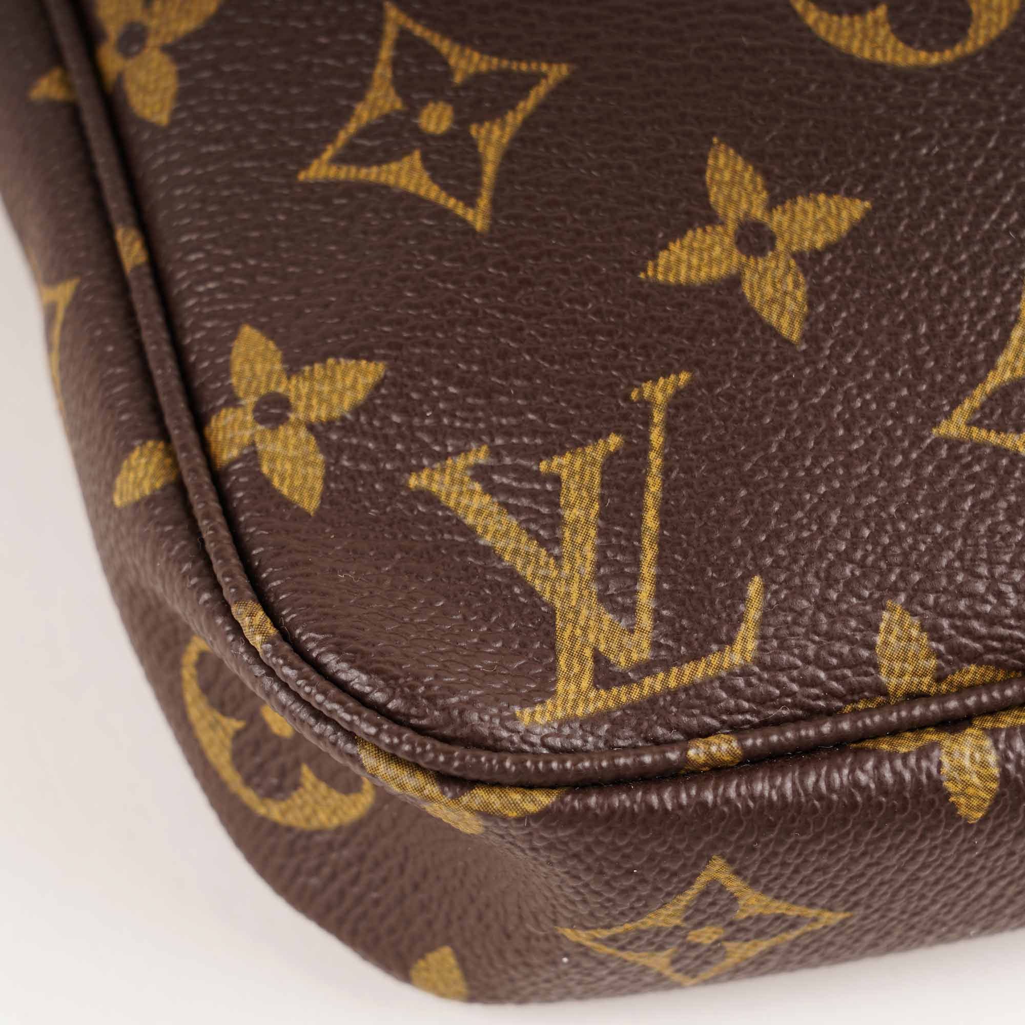 Pochette Accessoires NM - LOUIS VUITTON - Affordable Luxury image